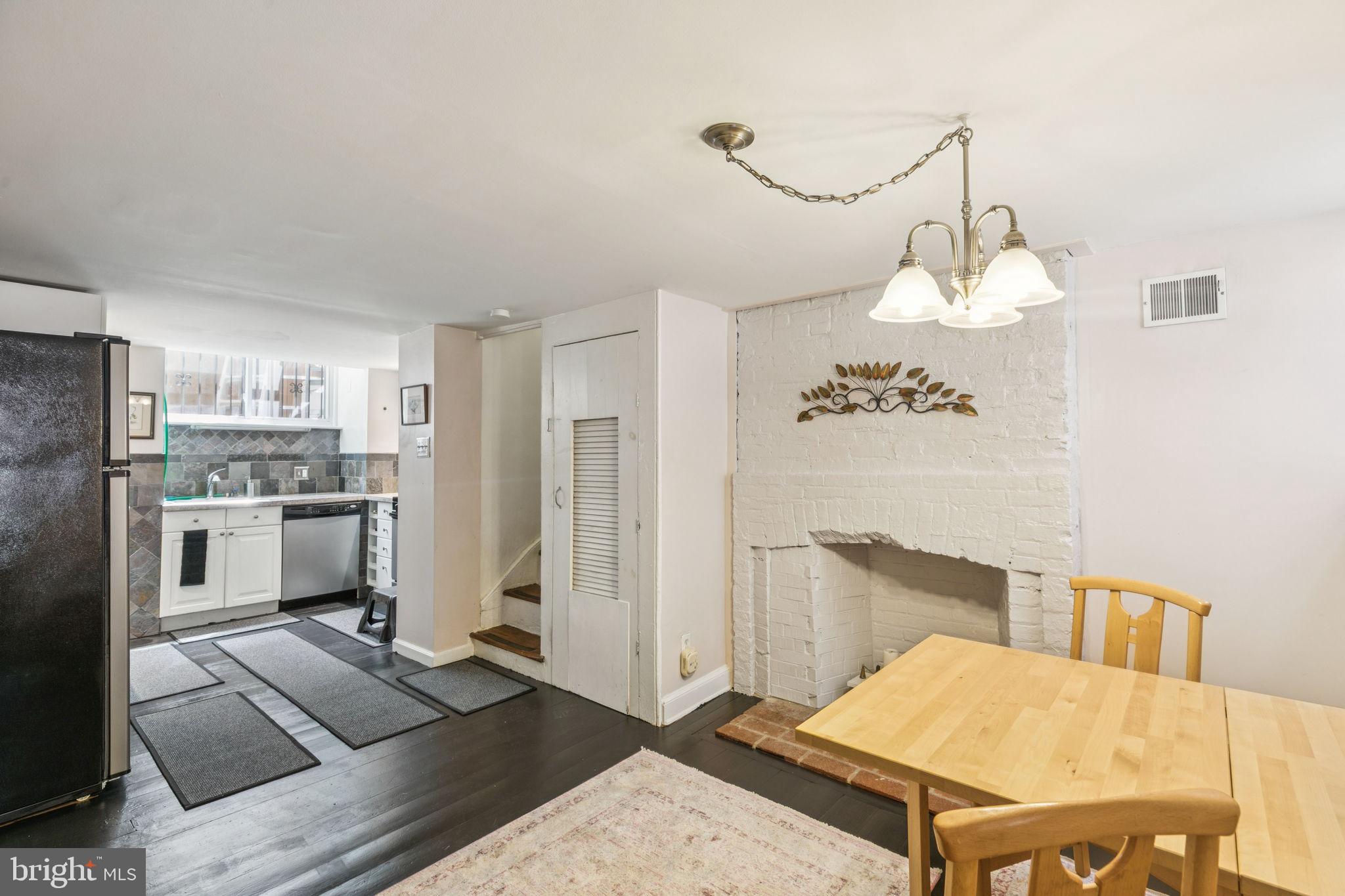 SOCIETY HILL - Residential