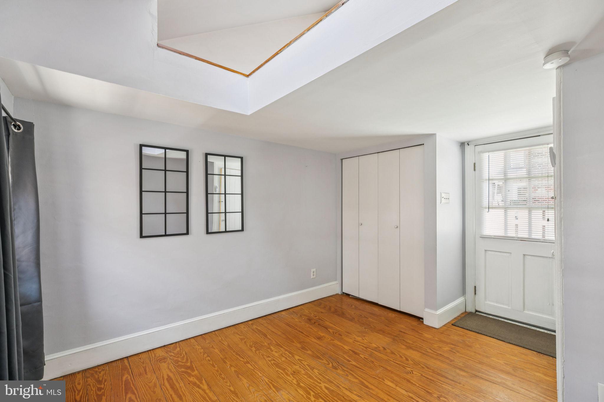 SOCIETY HILL - Residential