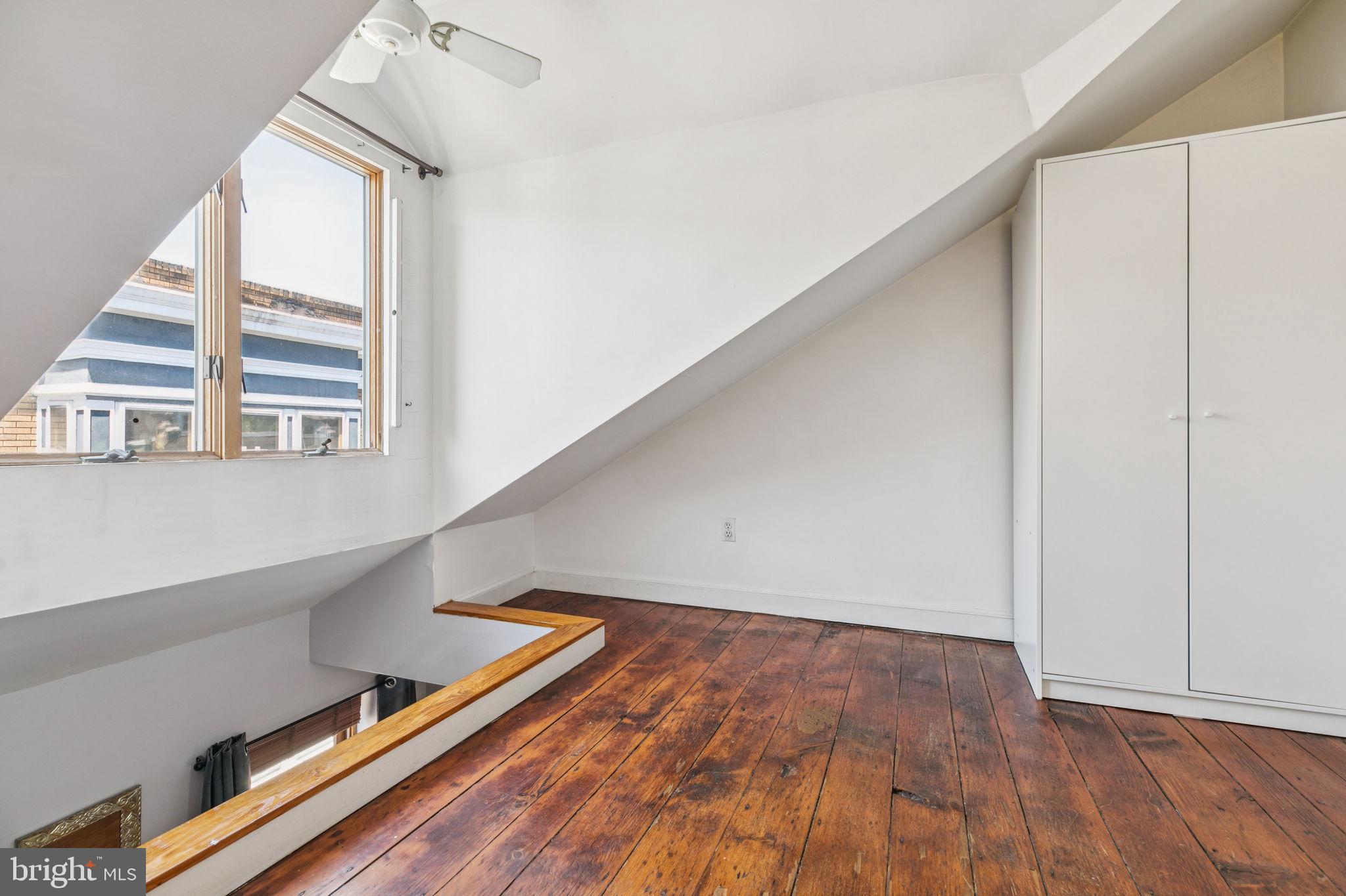 SOCIETY HILL - Residential