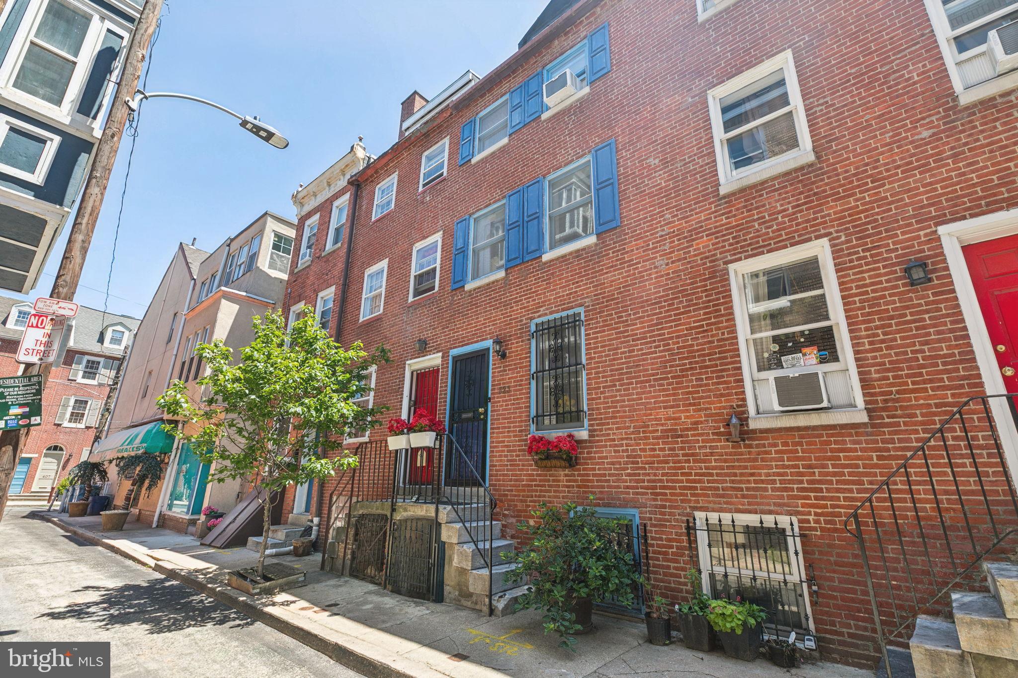 SOCIETY HILL - Residential