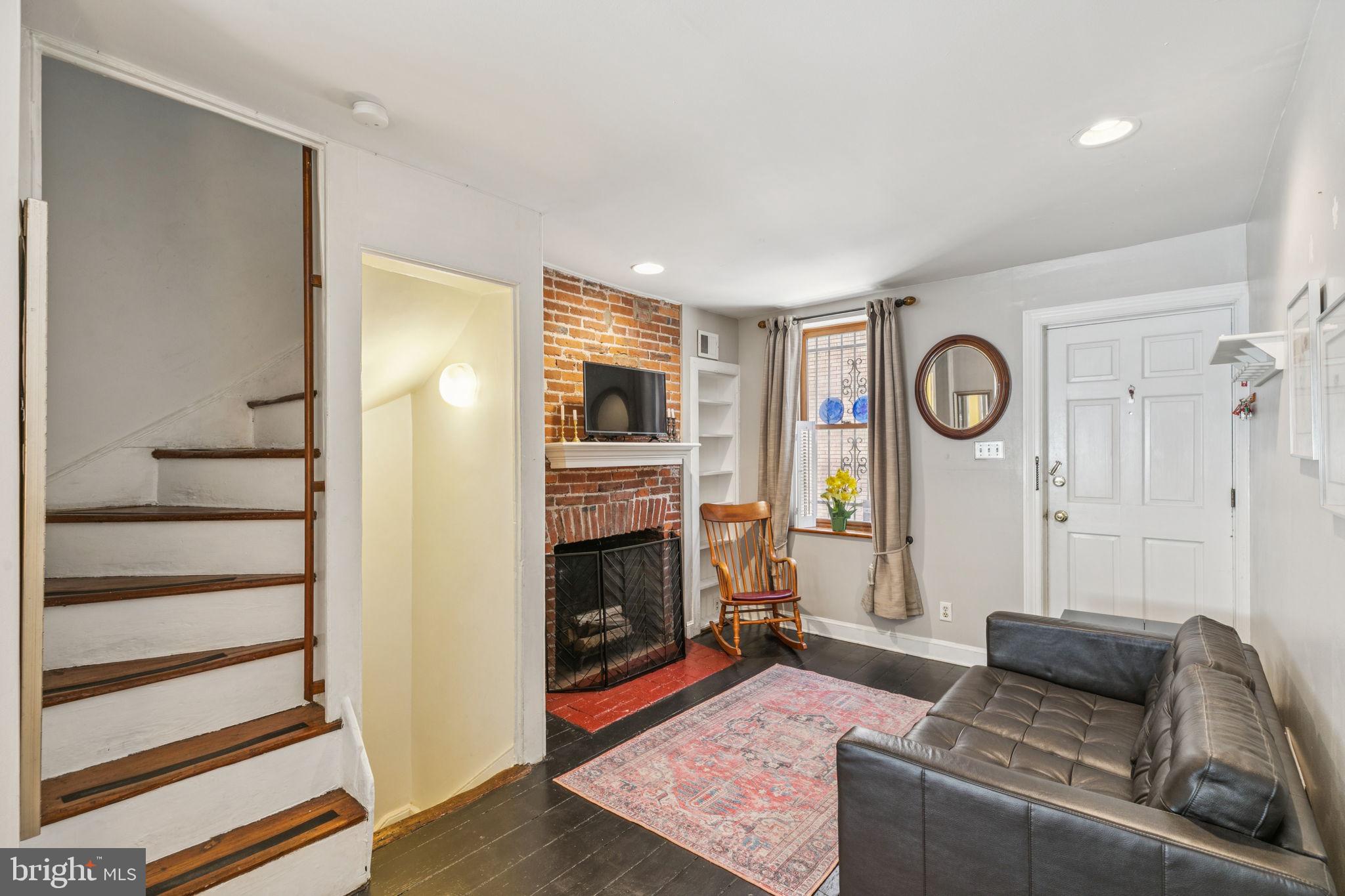 SOCIETY HILL - Residential