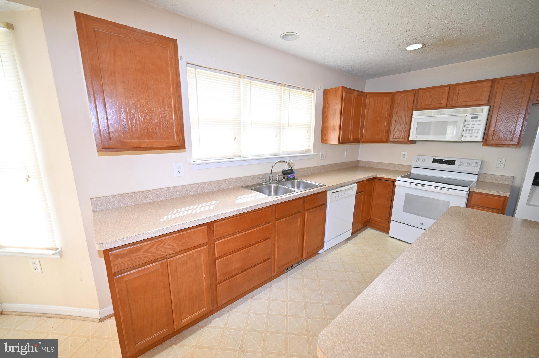 WILLOW WOODS - Residential