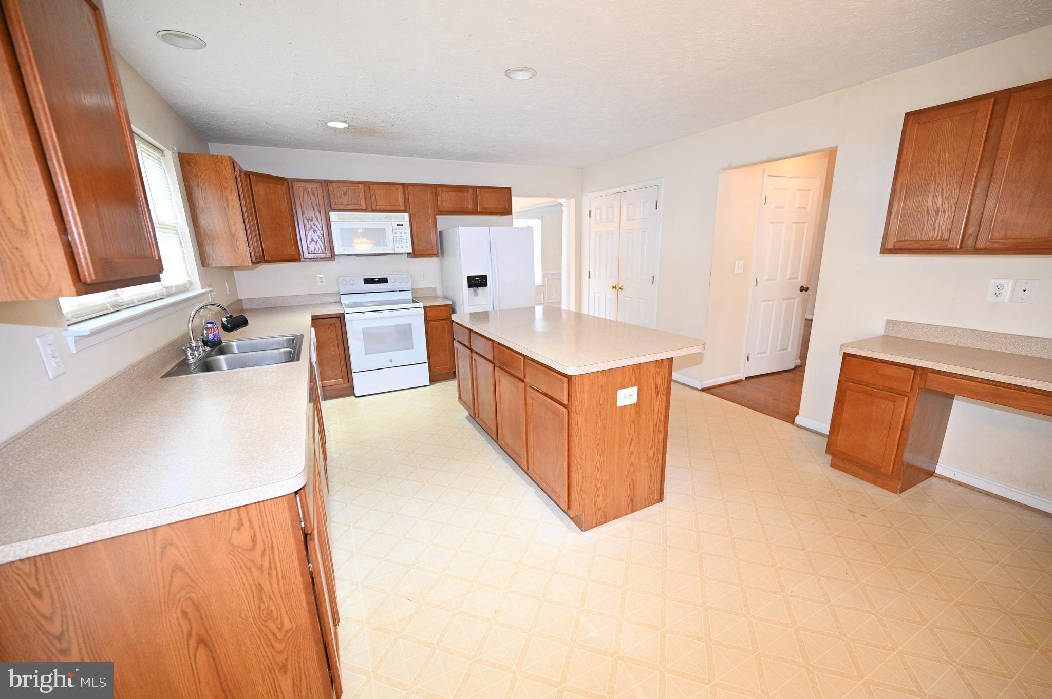 WILLOW WOODS - Residential