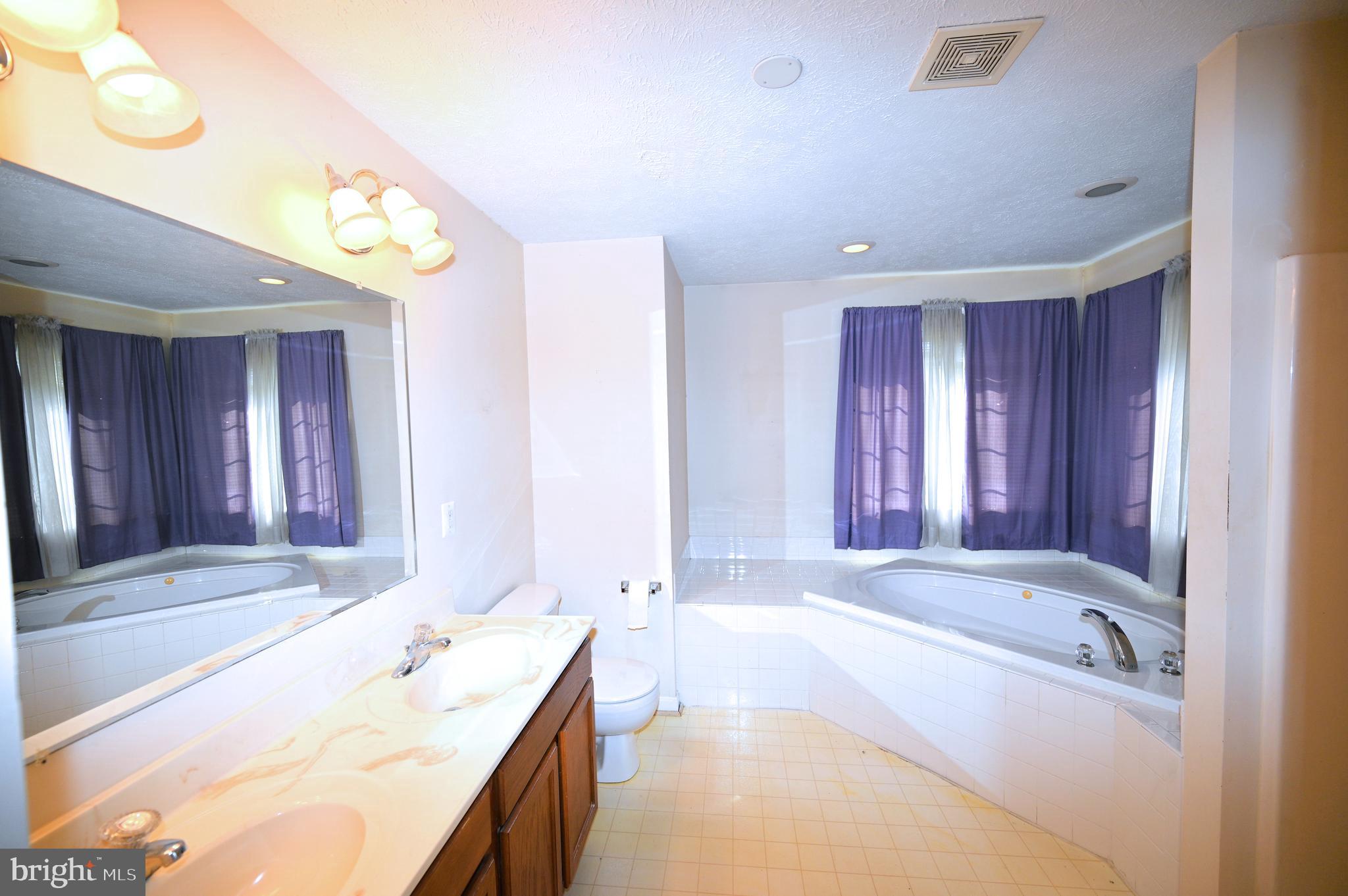 WILLOW WOODS - Residential