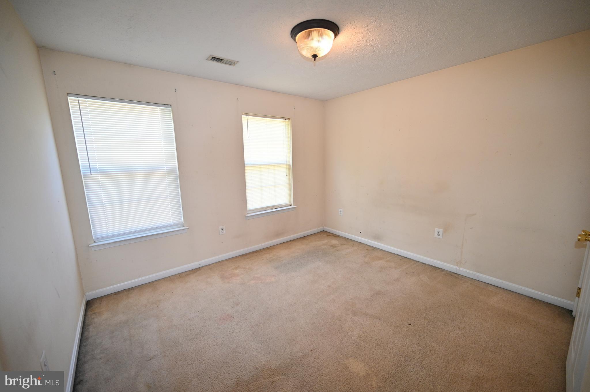 WILLOW WOODS - Residential