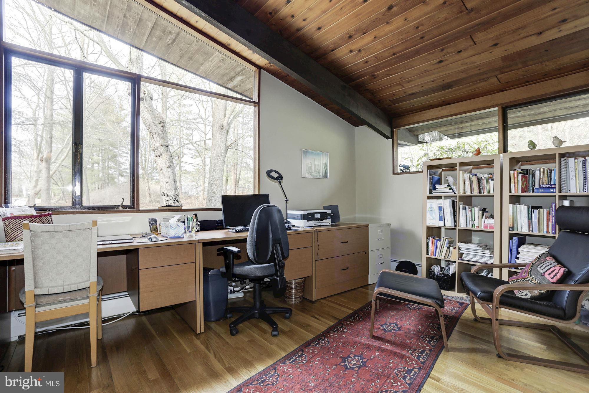 HOBBITS GLEN - Residential