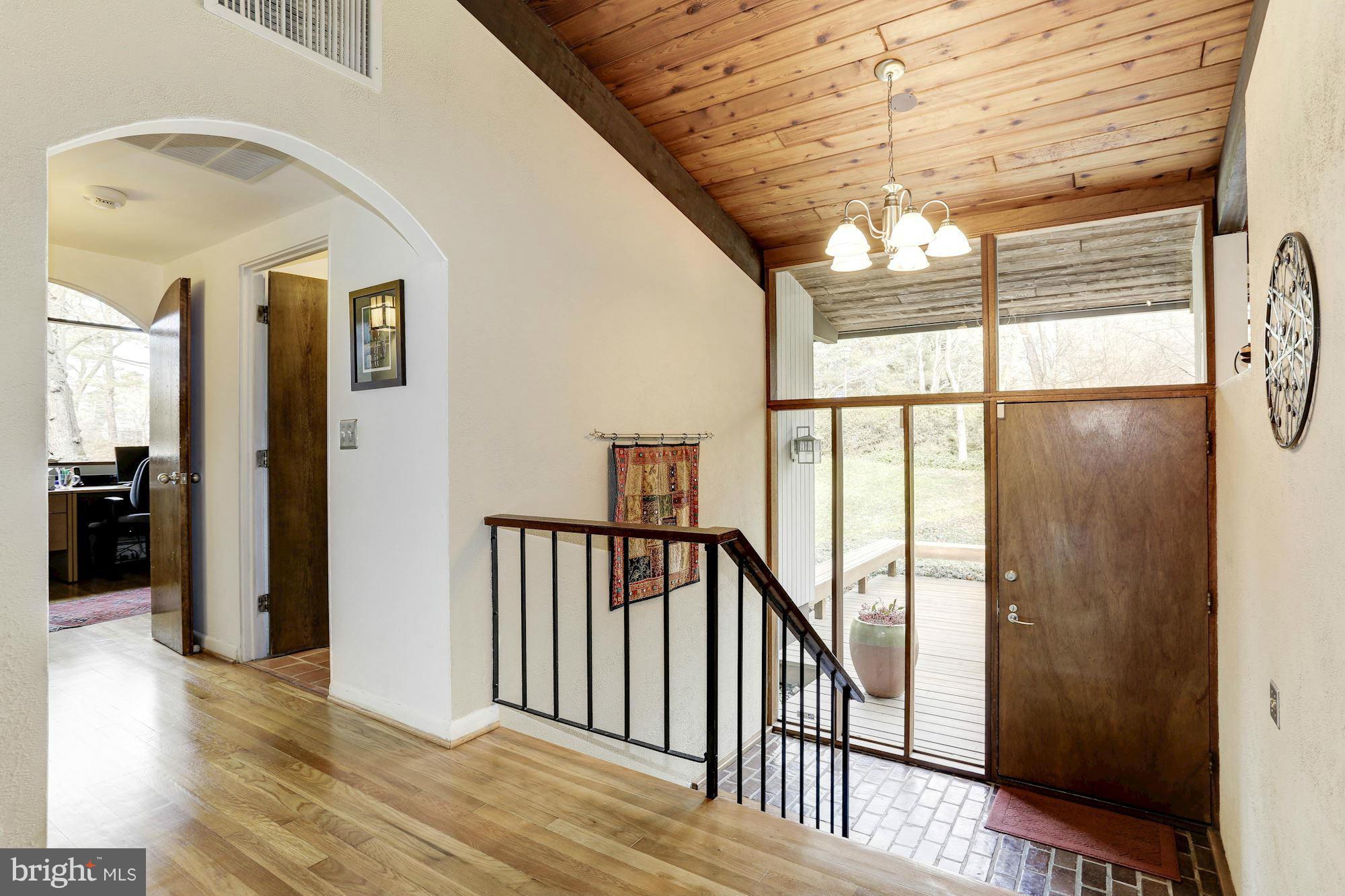 HOBBITS GLEN - Residential