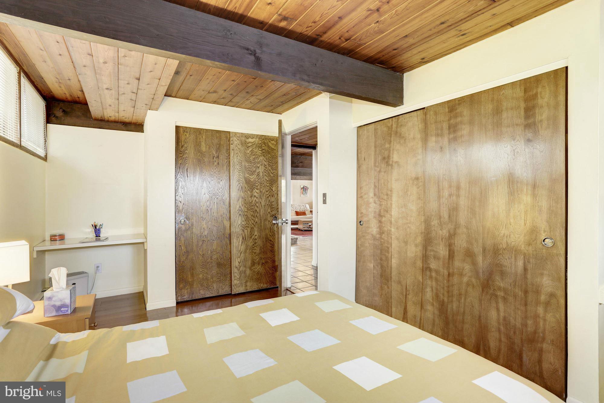 HOBBITS GLEN - Residential