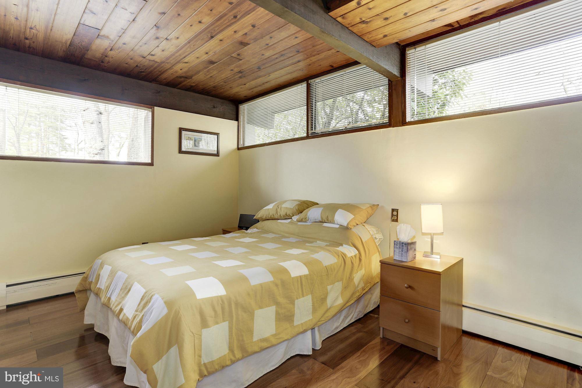 HOBBITS GLEN - Residential