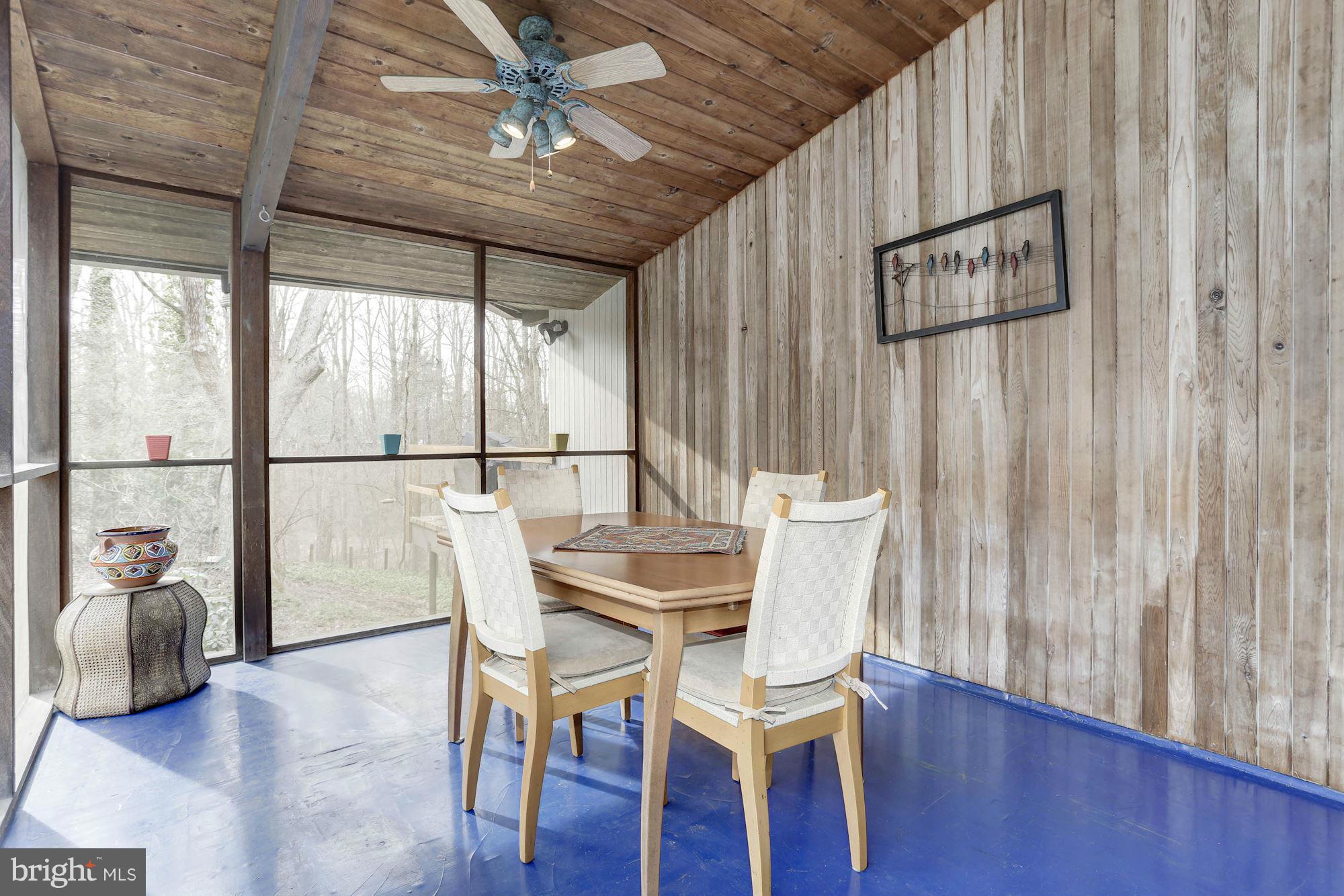 HOBBITS GLEN - Residential