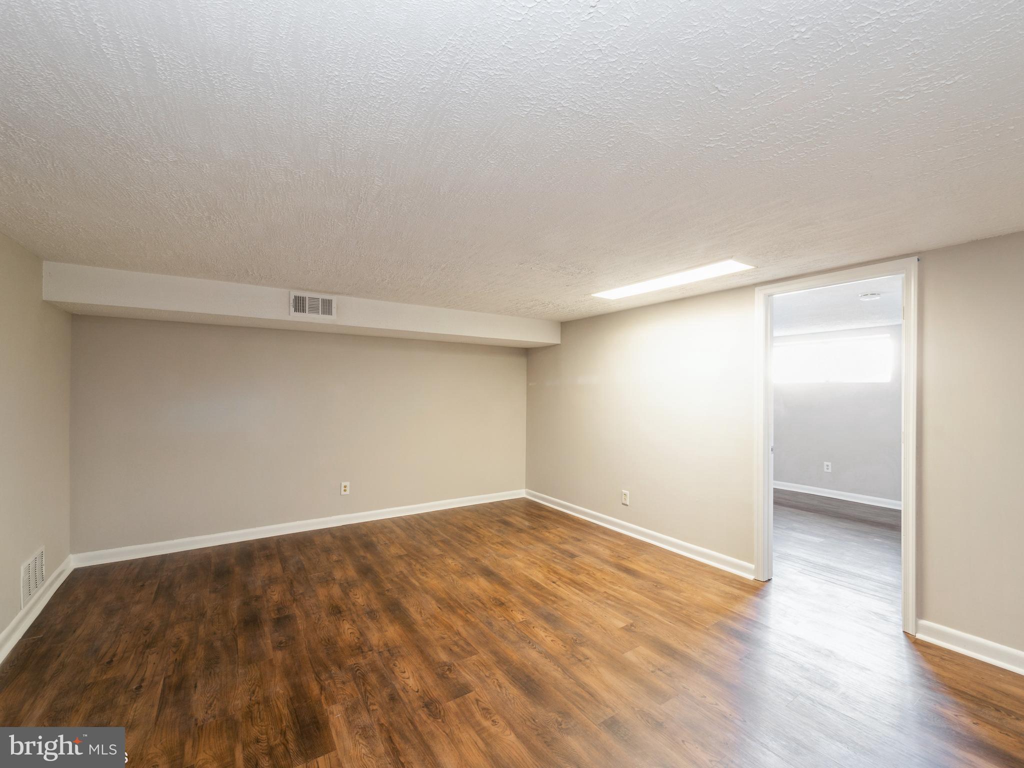 HUNTSMOOR VILLAGE NORTH - Residential