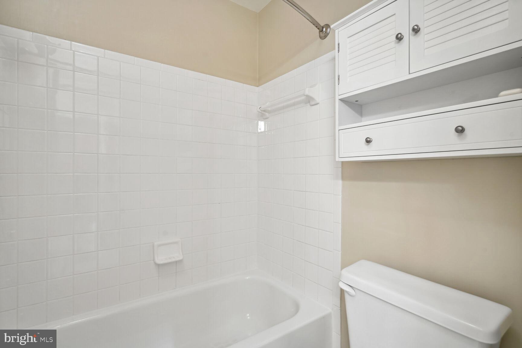 WESTWOOD TOWNS - Residential Lease