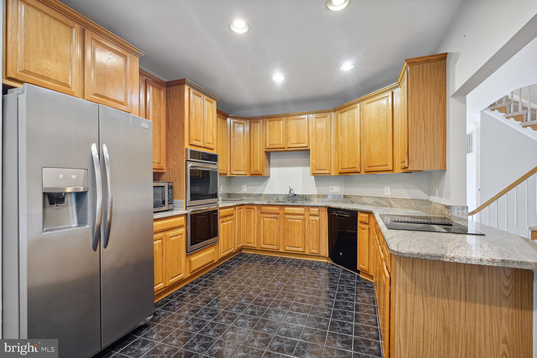 WESTWOOD TOWNS - Residential Lease