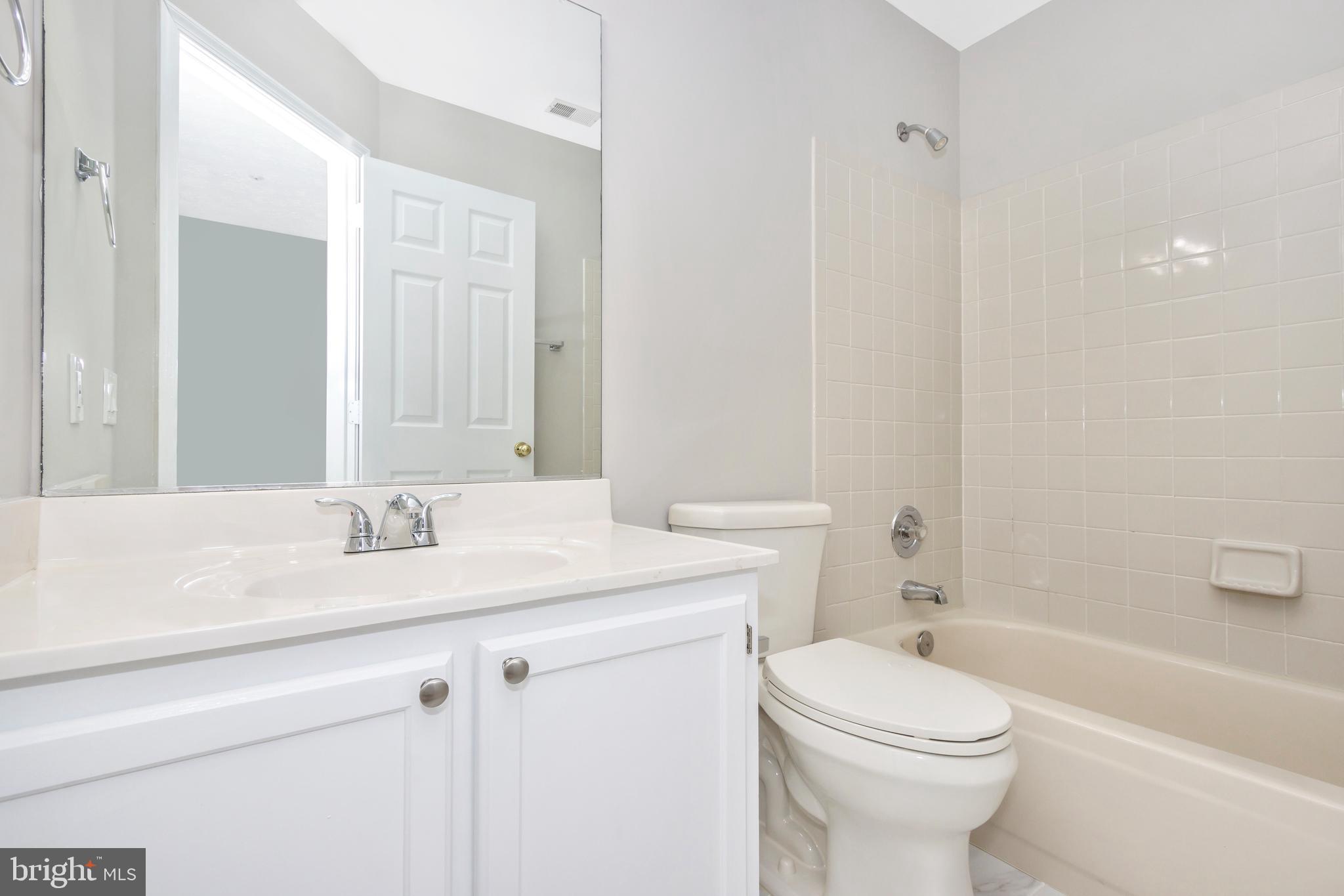 SEVEN OAKS - Residential