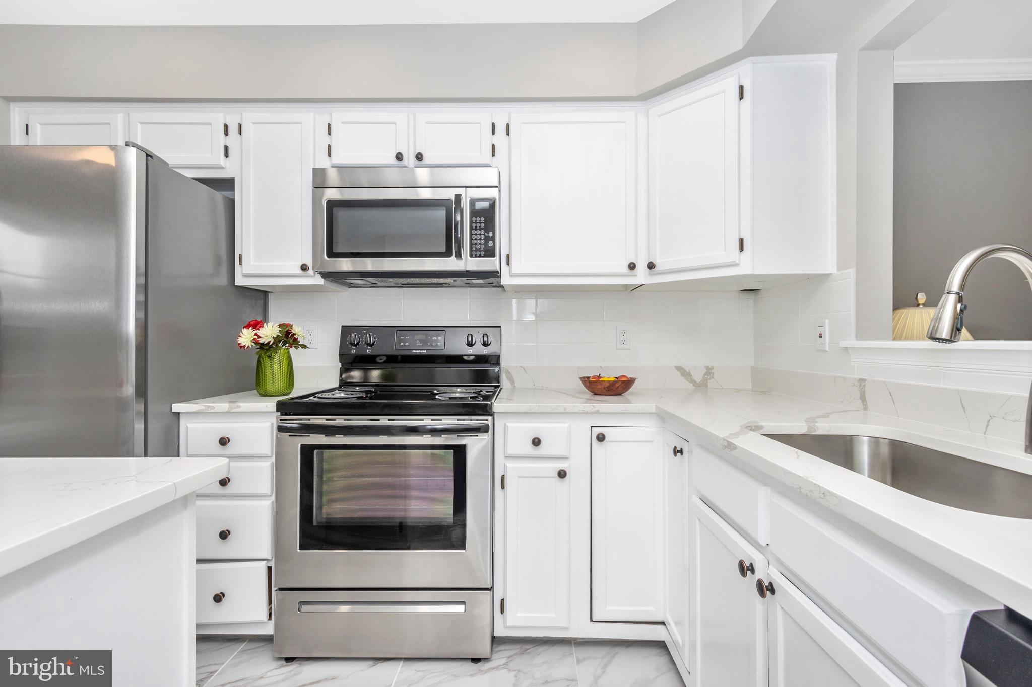 SEVEN OAKS - Residential