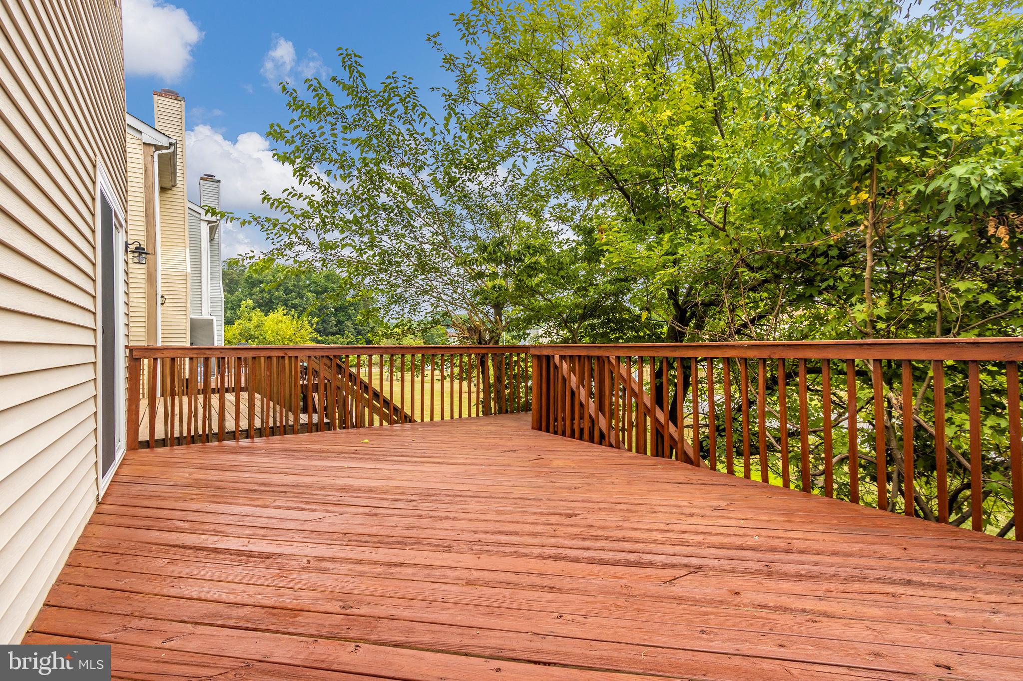 SEVEN OAKS - Residential