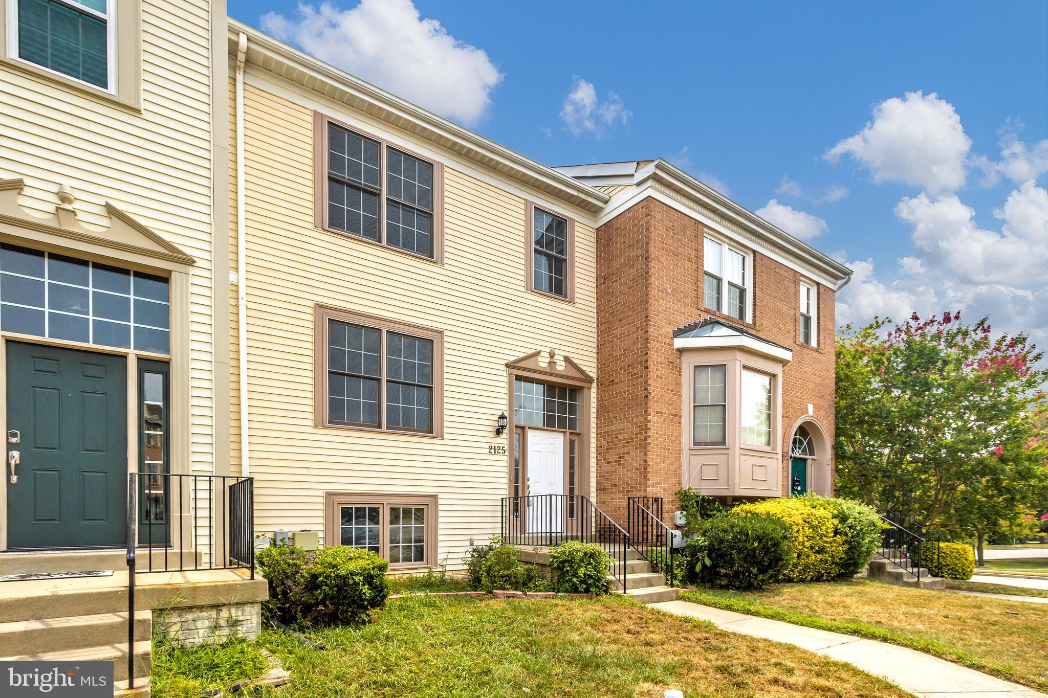 SEVEN OAKS - Residential