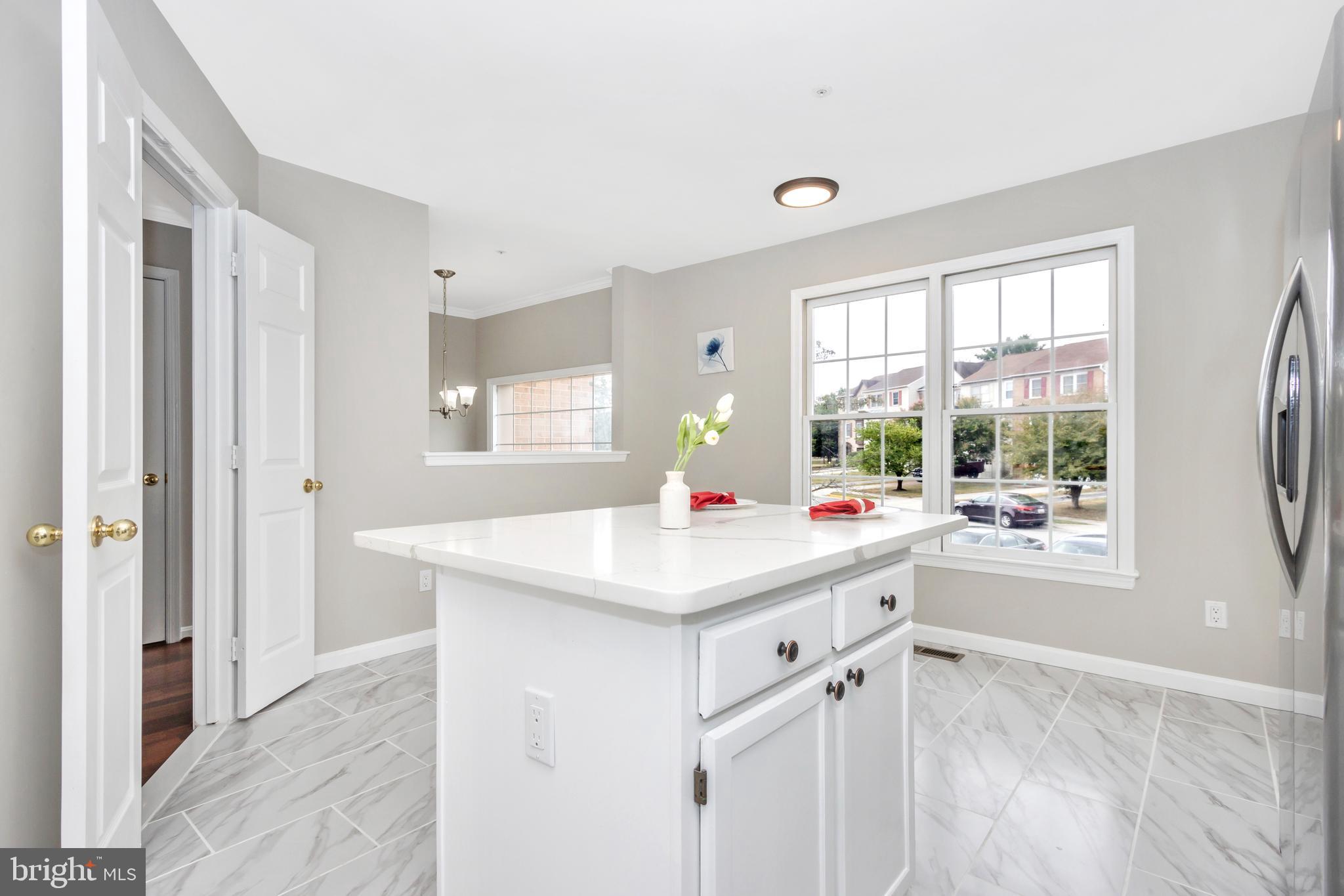 SEVEN OAKS - Residential