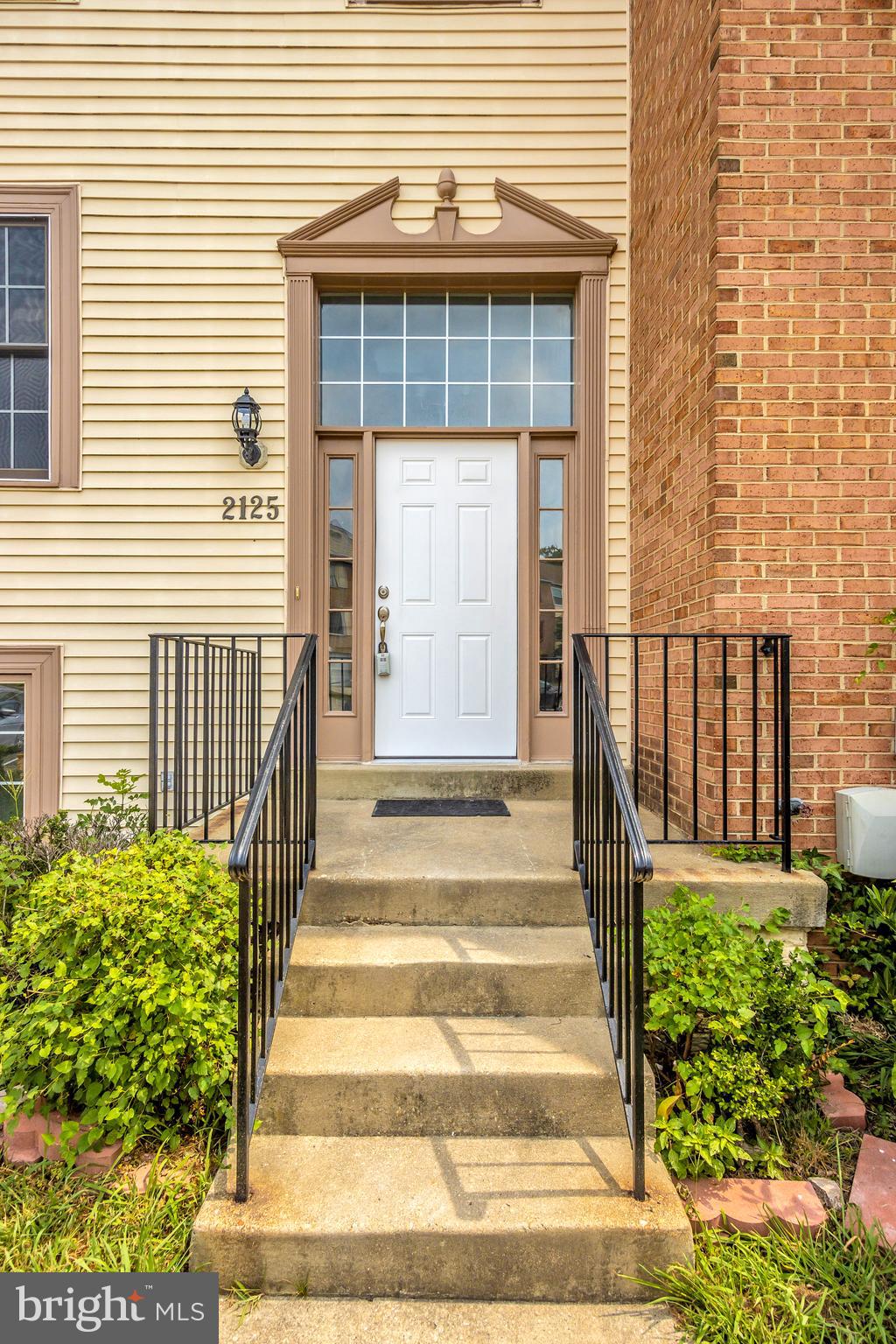 SEVEN OAKS - Residential