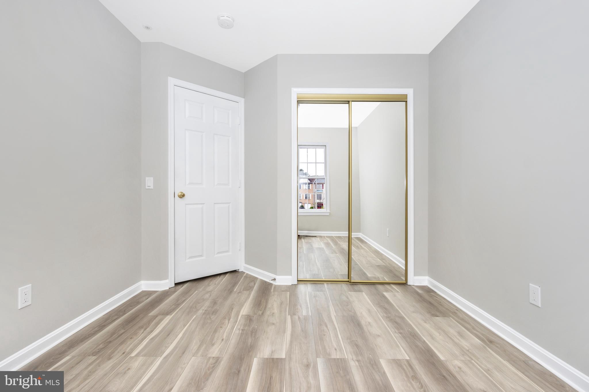 SEVEN OAKS - Residential