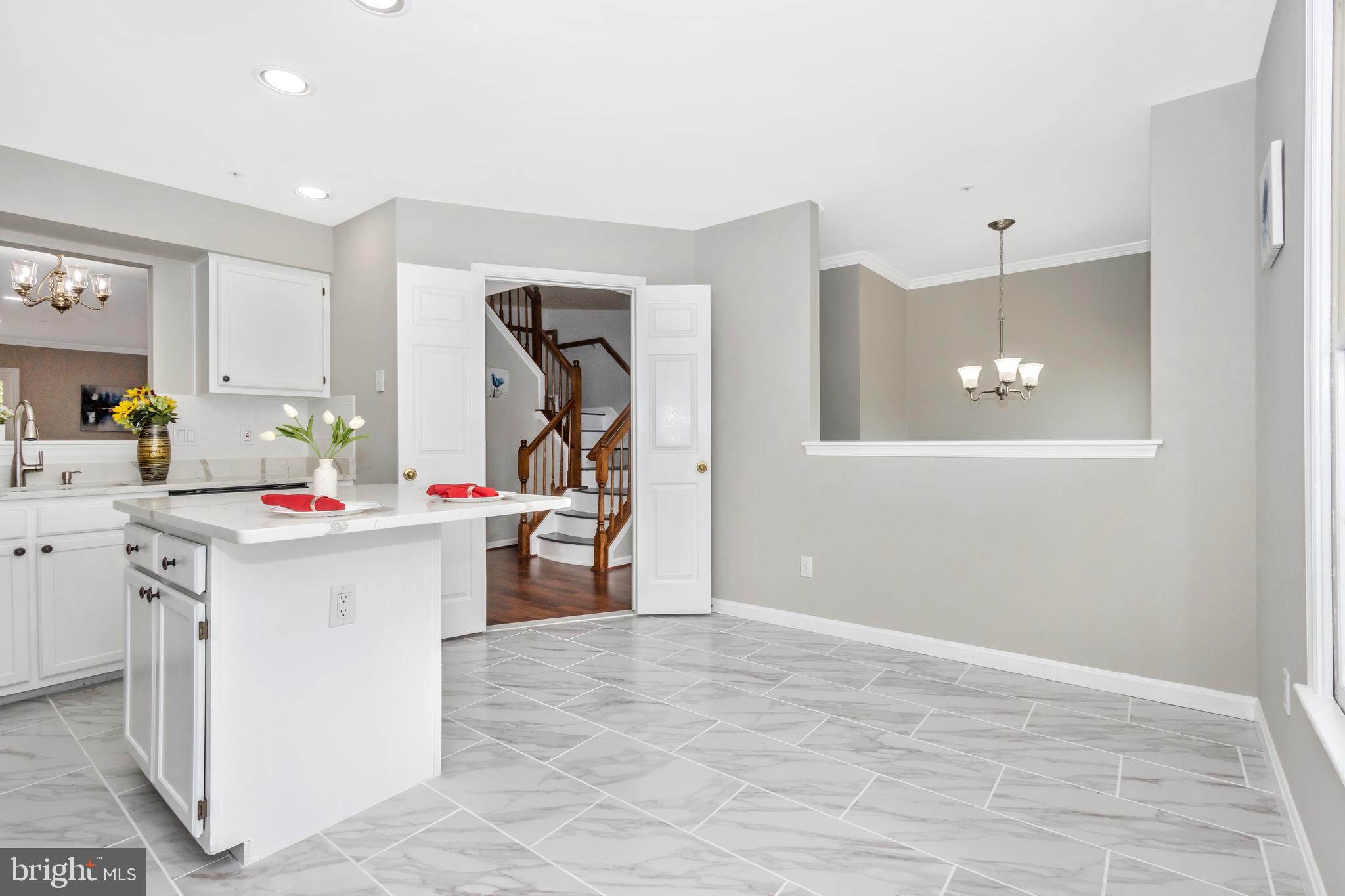 SEVEN OAKS - Residential