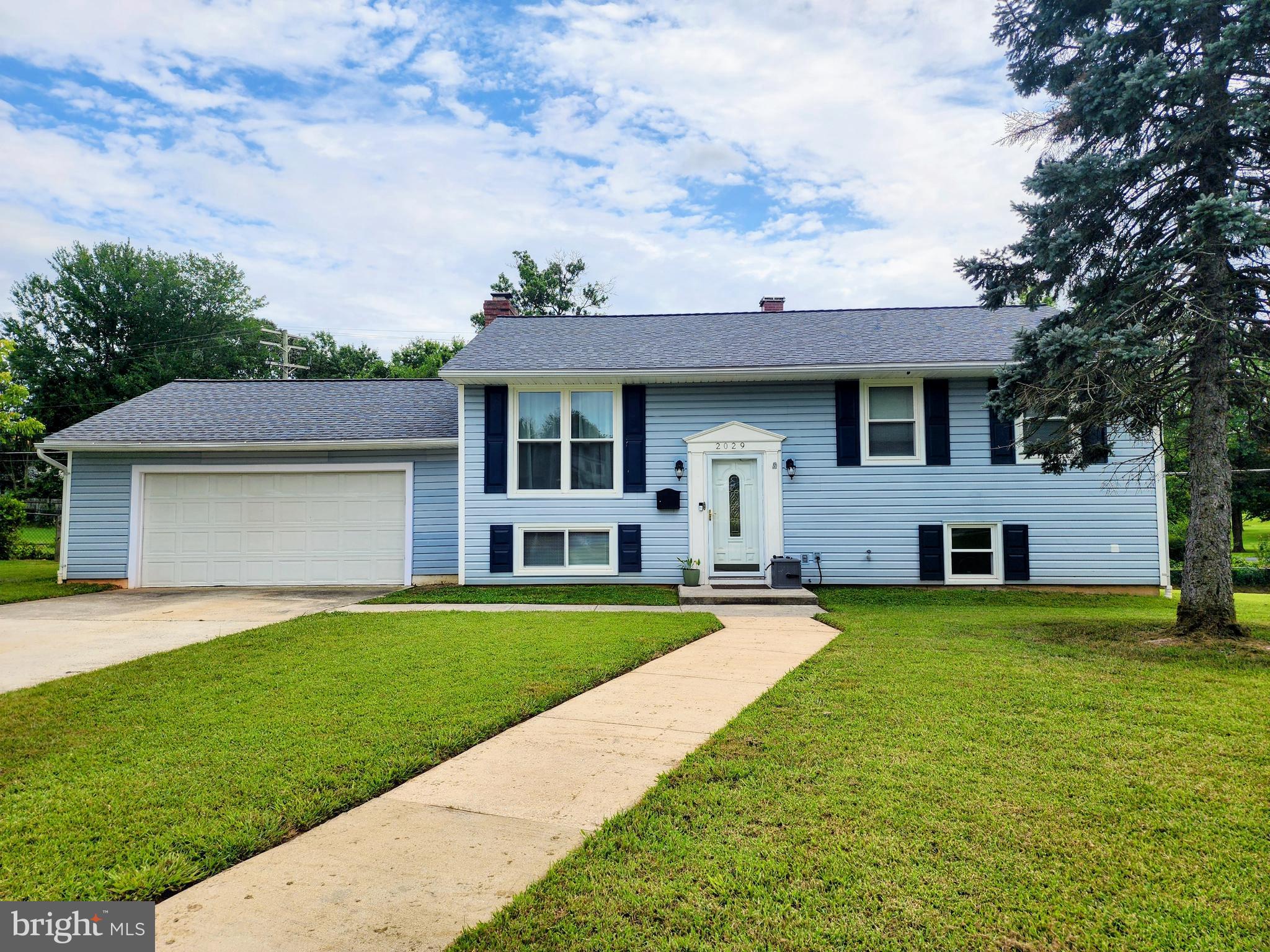 Current owner has made fantastic improvements to this home which you are sure to appreciate. New roof, new windows, updated baths and lower level reconfiguration. Freshly painted and move in ready. Great cul-de-sac location with private backyard. All mechanicals are less than 5 years old & you'll enjoy the stainless steel appliances. Oversized garage has access to the backyard and has it's own electricity. The location is close to schools, shopping, Rt 40 & I95.