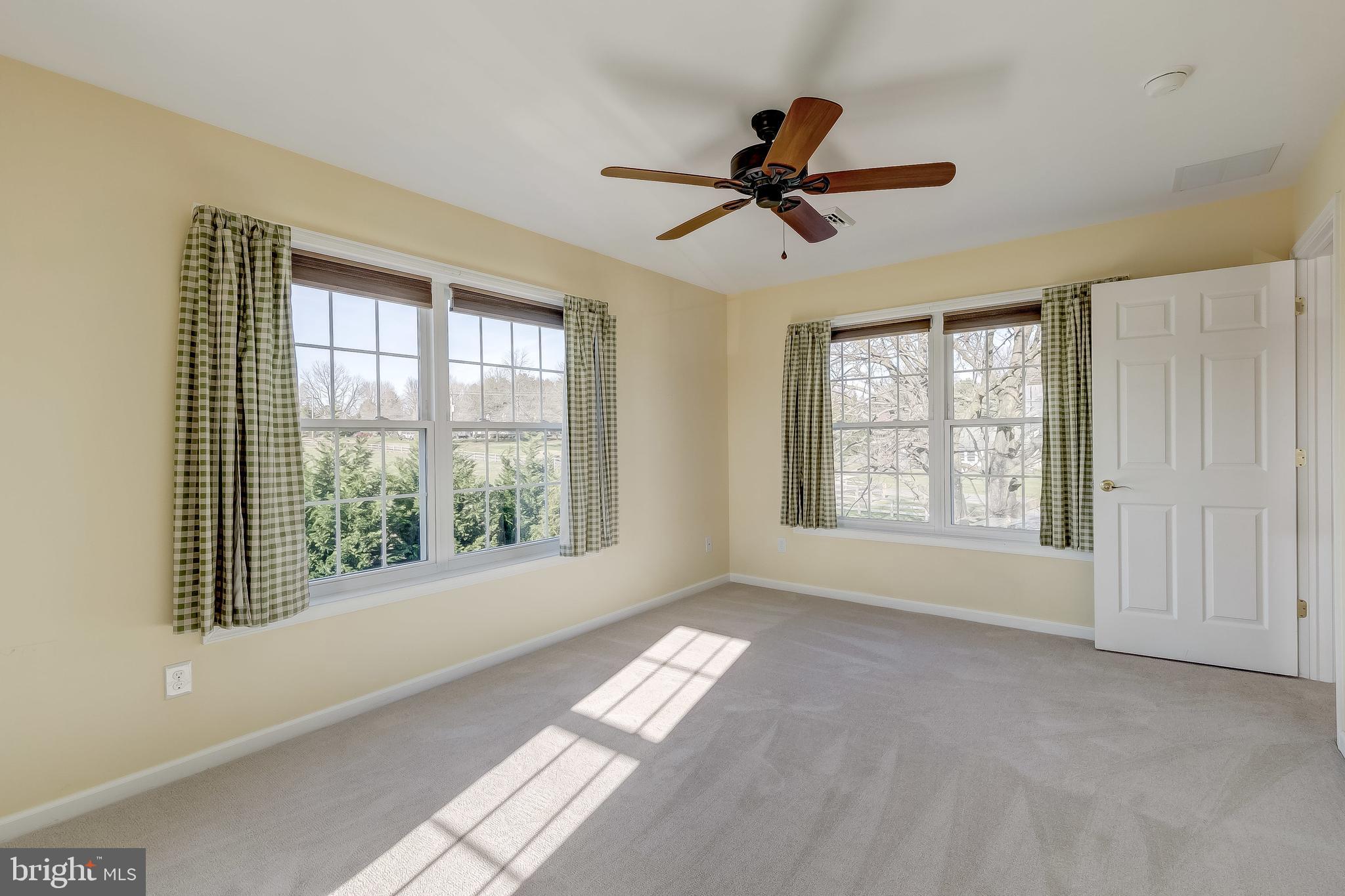 RISING SUN - Residential