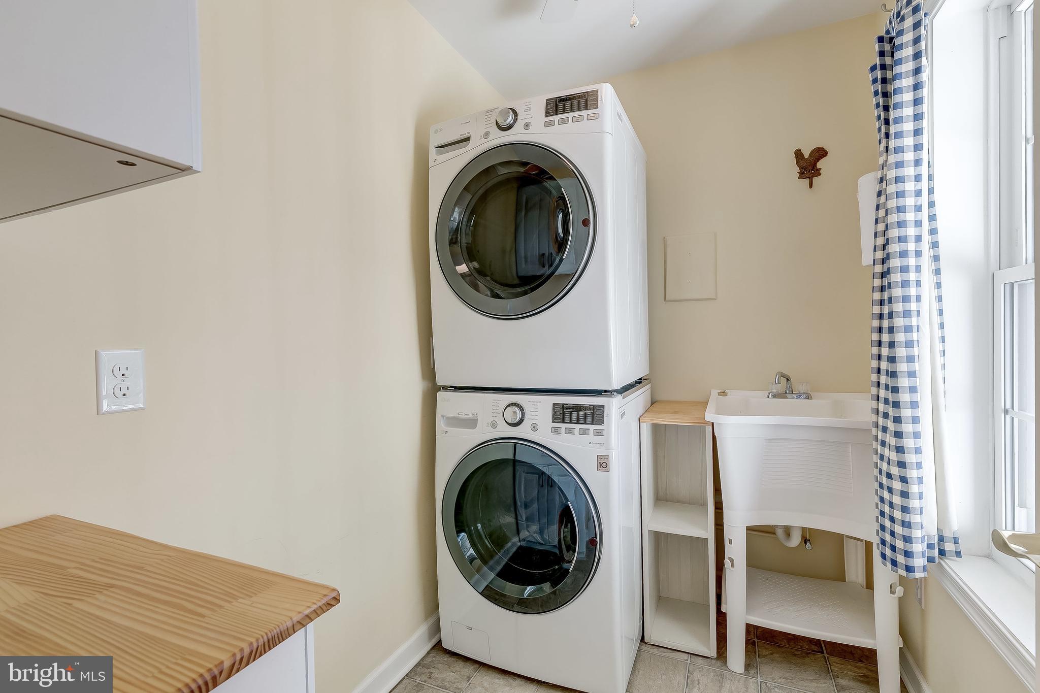 RISING SUN - Residential