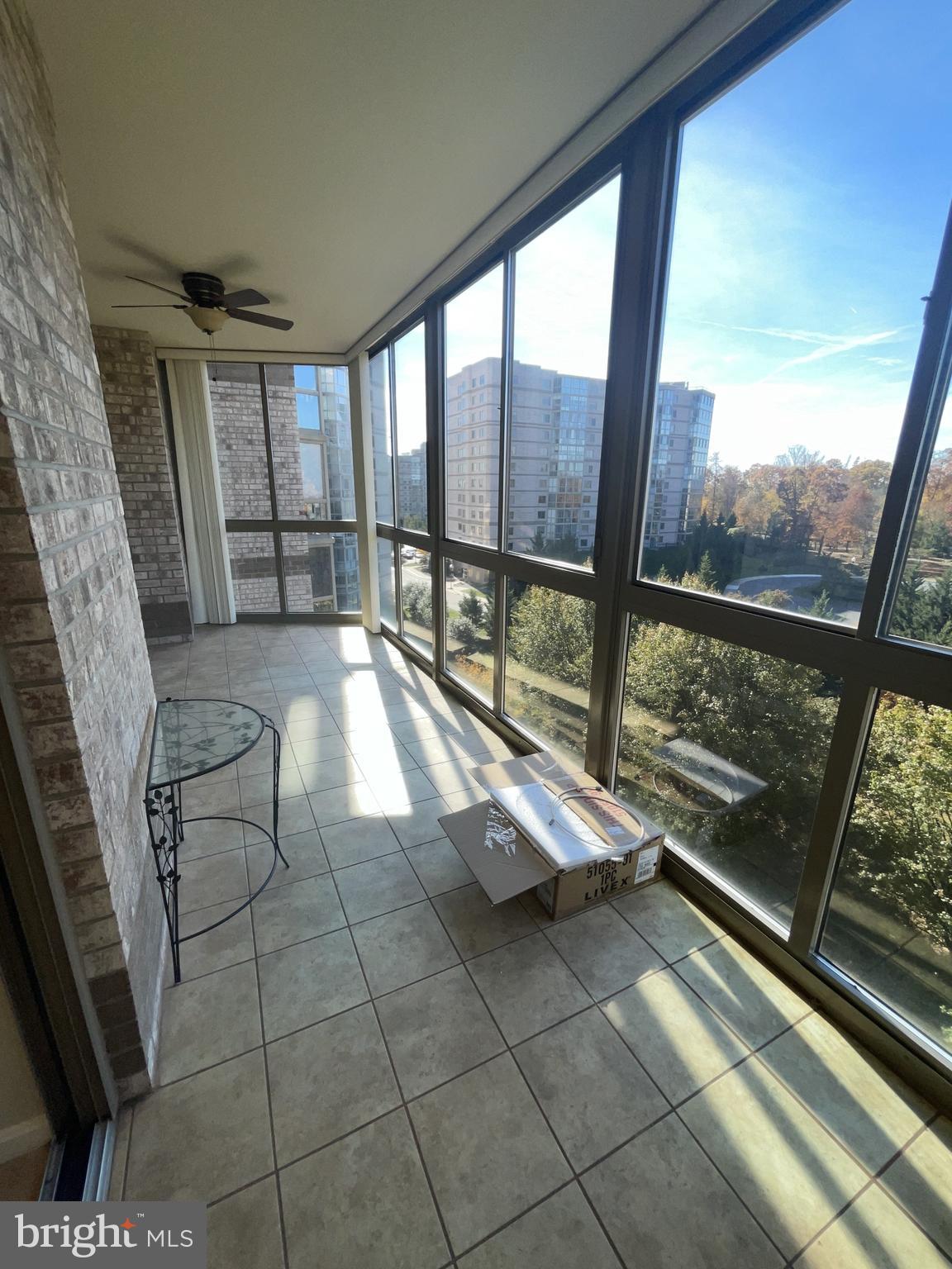 LANSDOWNE WOODS - Residential Lease