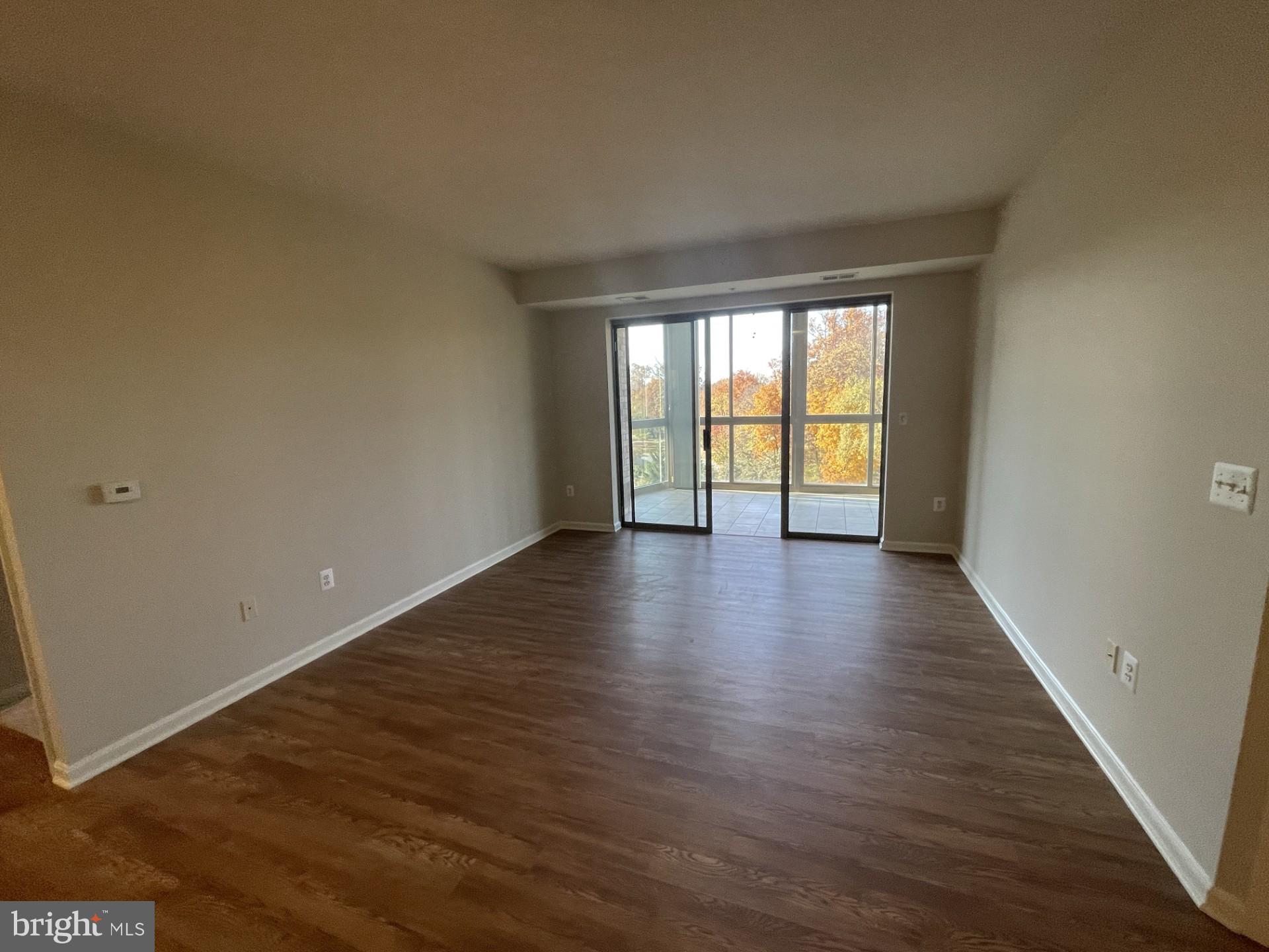 LANSDOWNE WOODS - Residential Lease