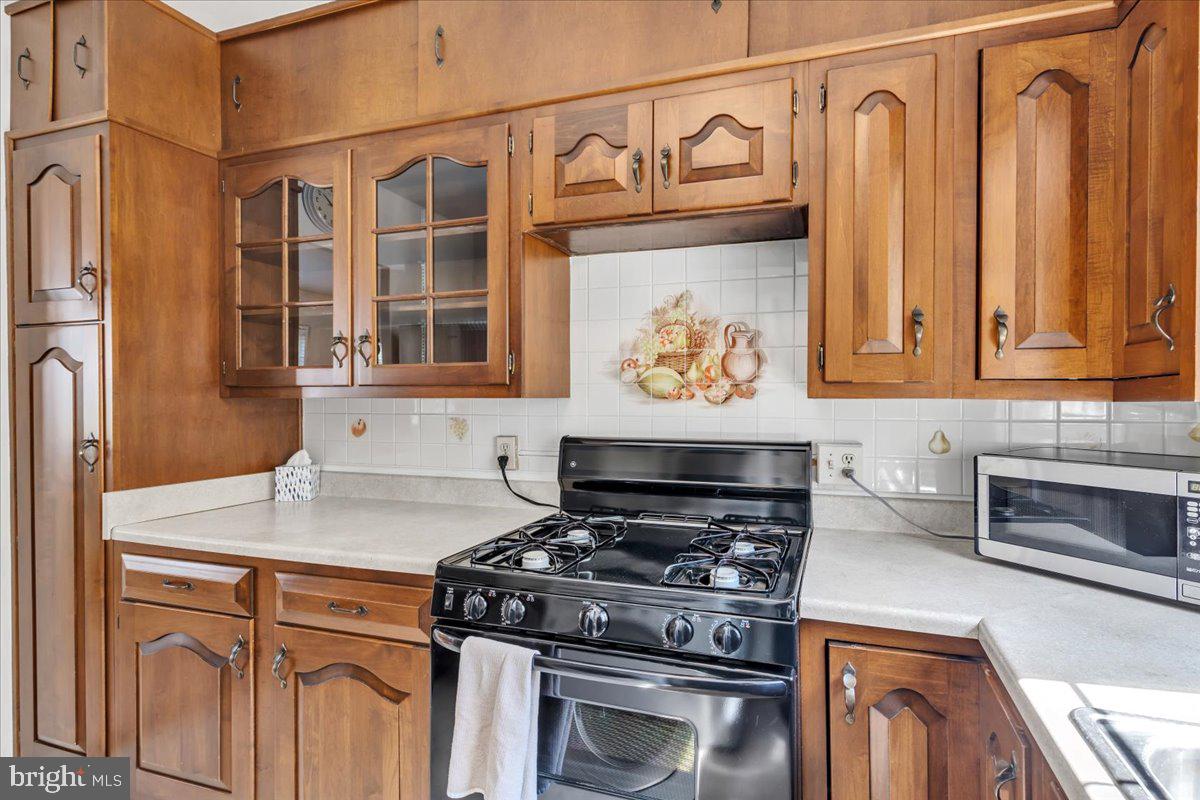 PARKFAIRFAX - Residential Lease