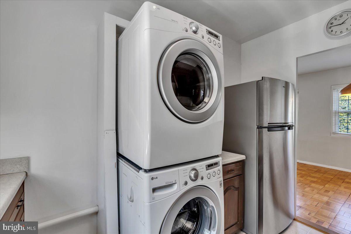 PARKFAIRFAX - Residential Lease