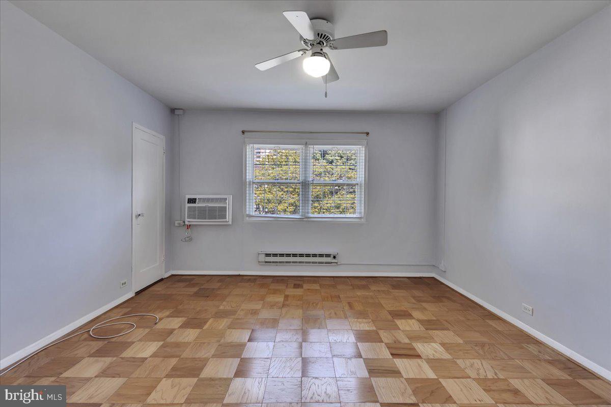 PARKFAIRFAX - Residential Lease