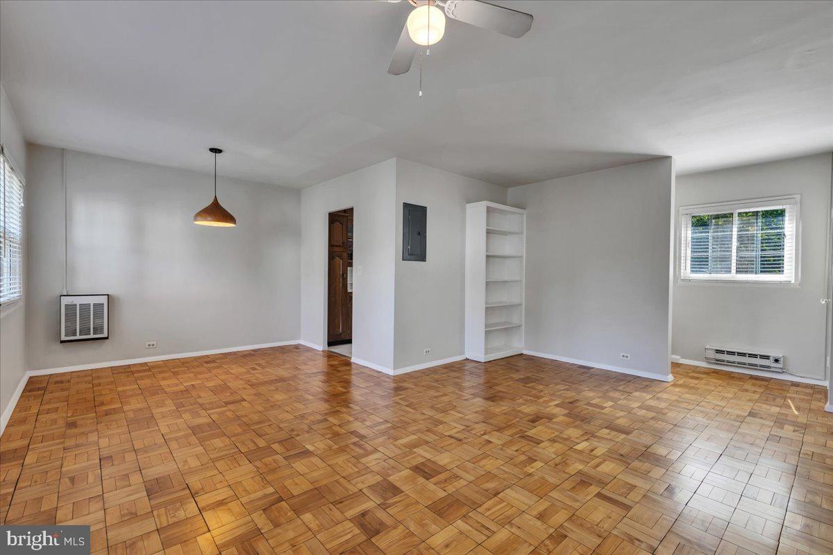 PARKFAIRFAX - Residential Lease