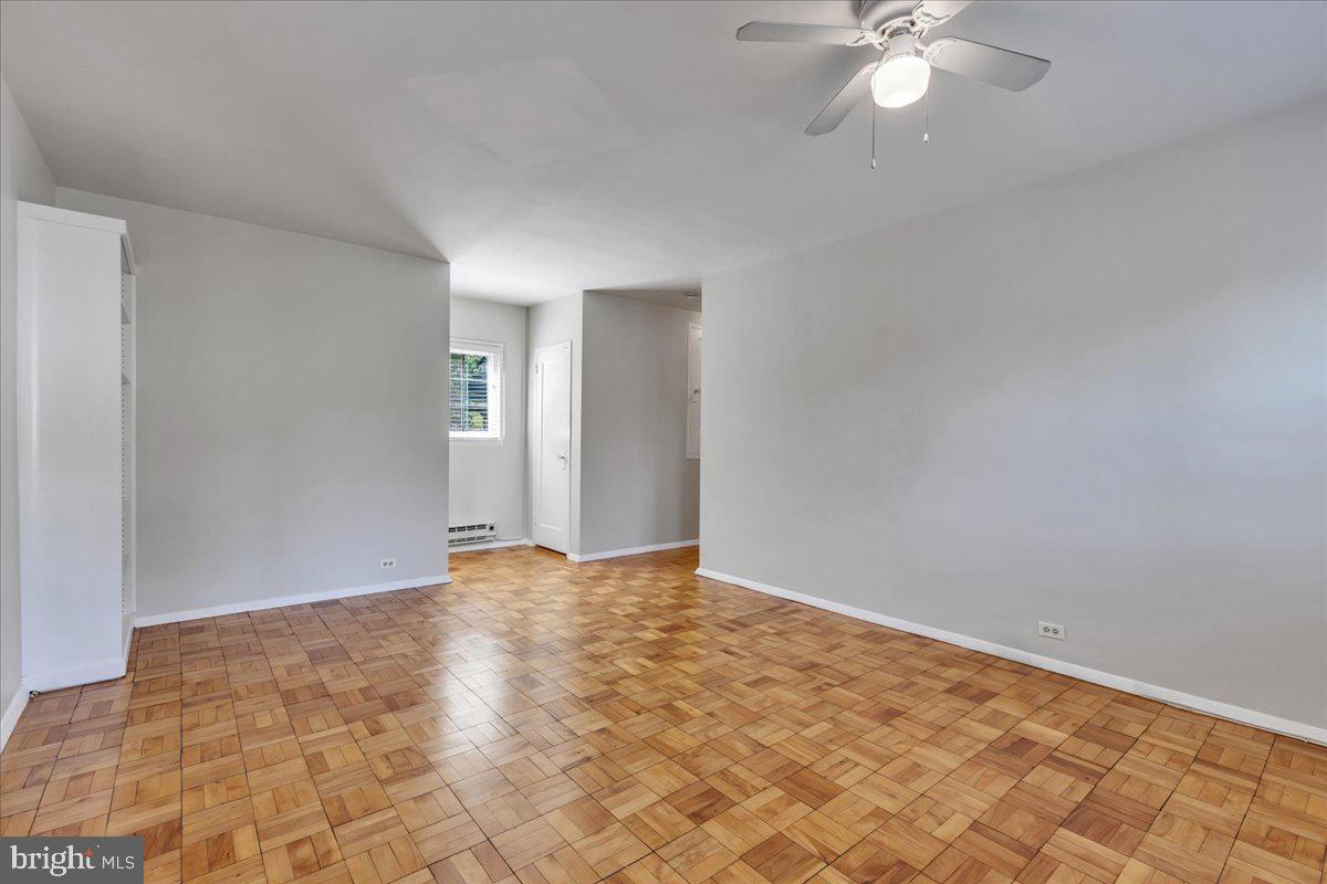 PARKFAIRFAX - Residential Lease