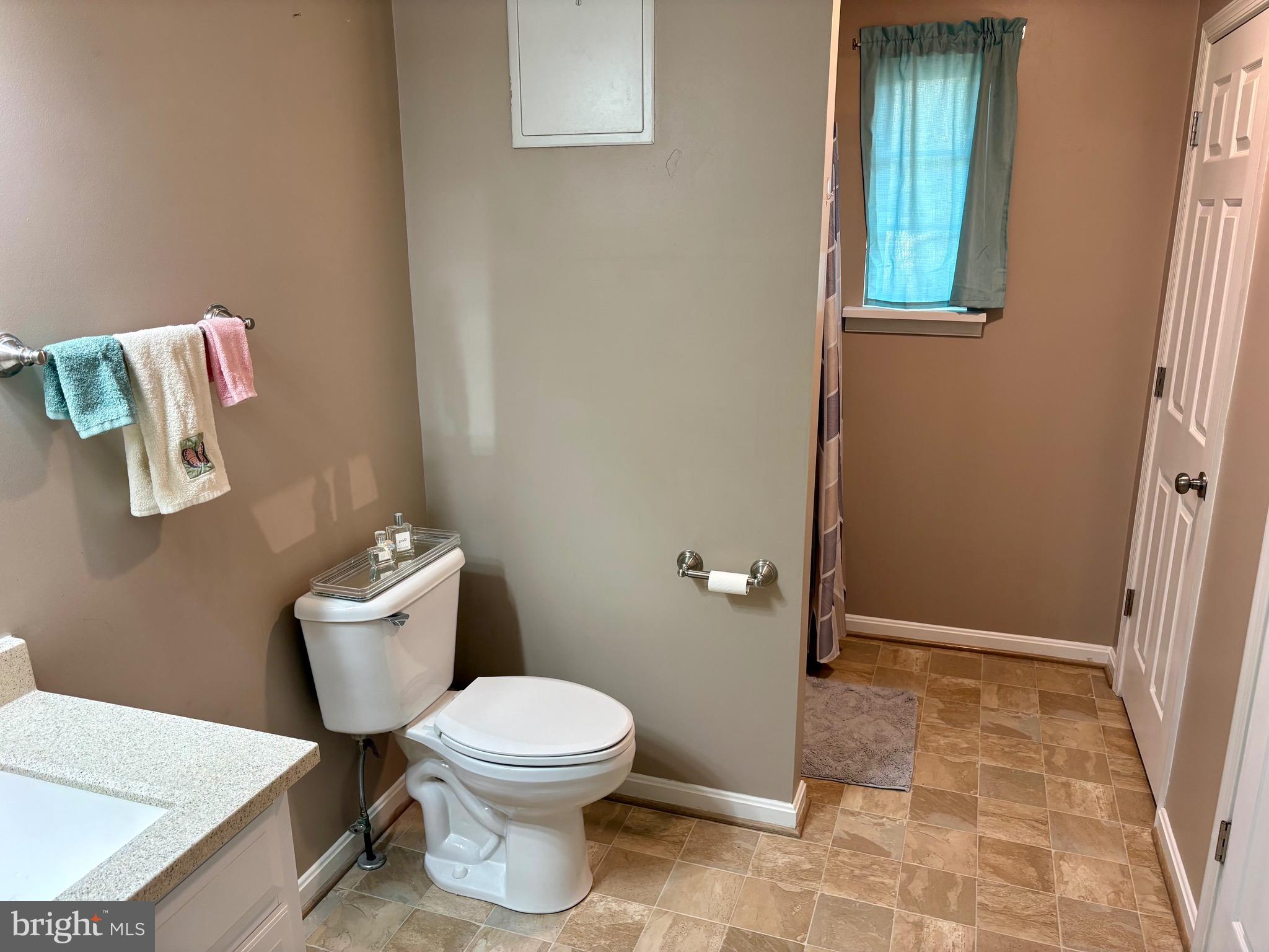 PINEY POINT SHORES - Residential