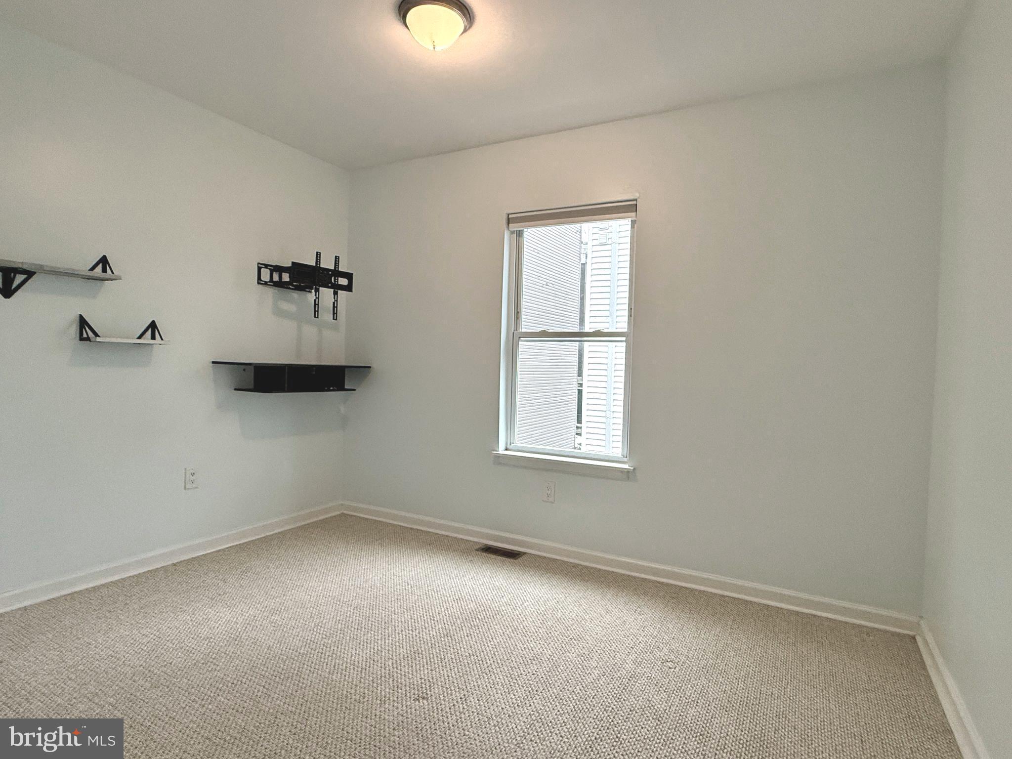 POINT BREEZE - Residential Lease