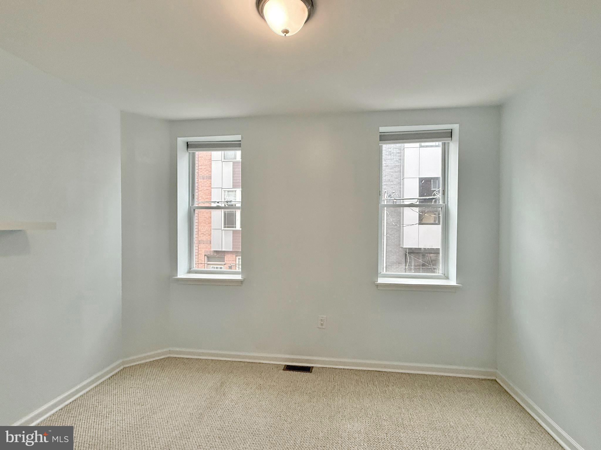 POINT BREEZE - Residential Lease