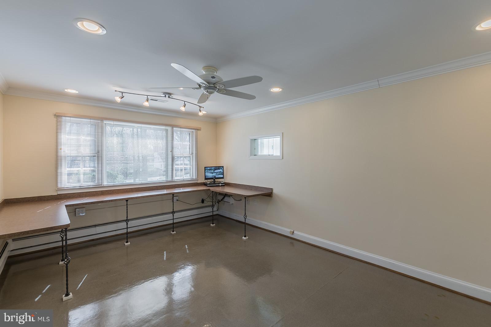 PINE RIDGE - Residential