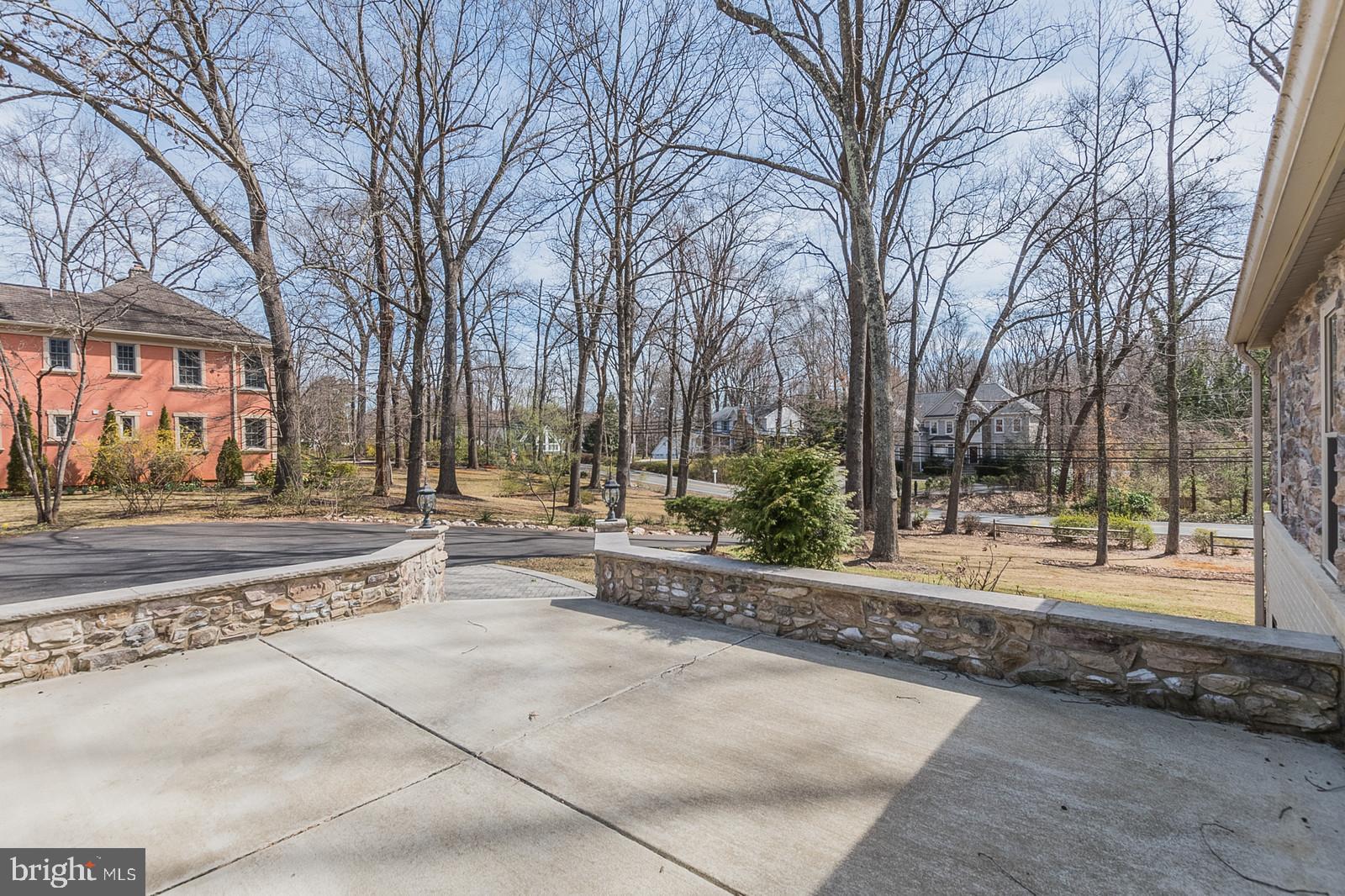 PINE RIDGE - Residential