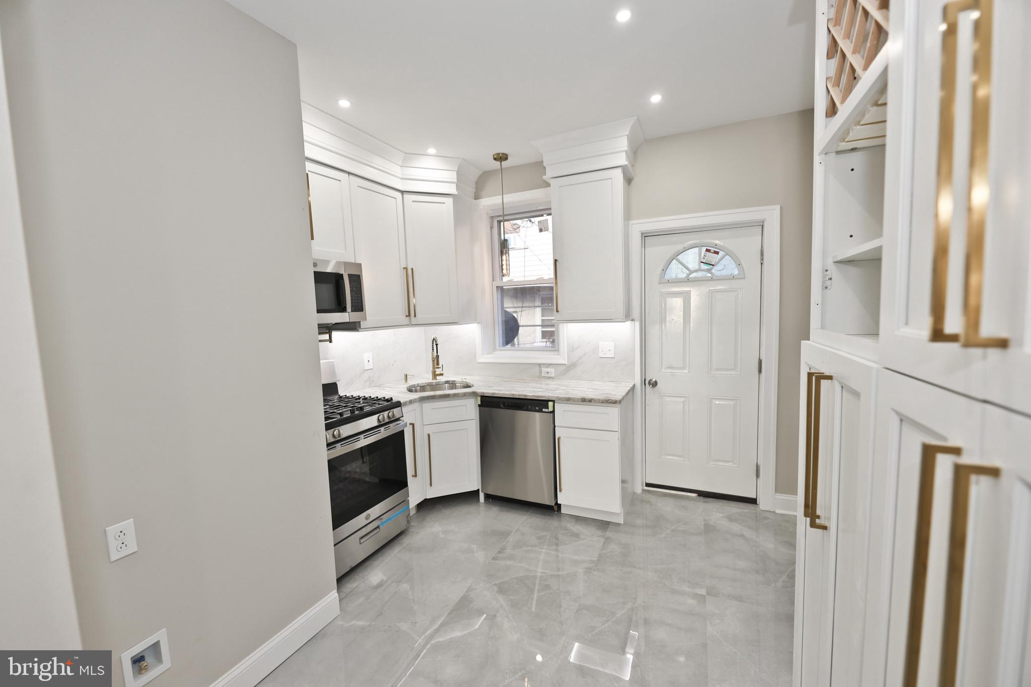 COBBS CREEK - Residential