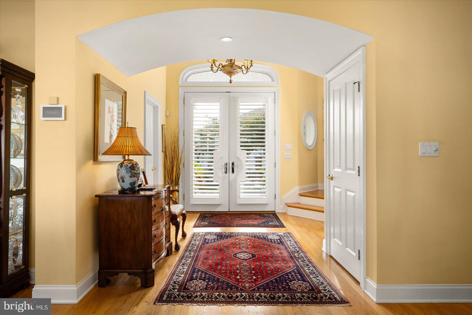 LIGHTHOUSE SOUND - Residential