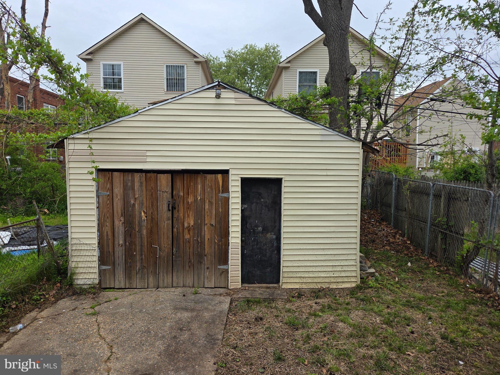 BURHOLME - Residential