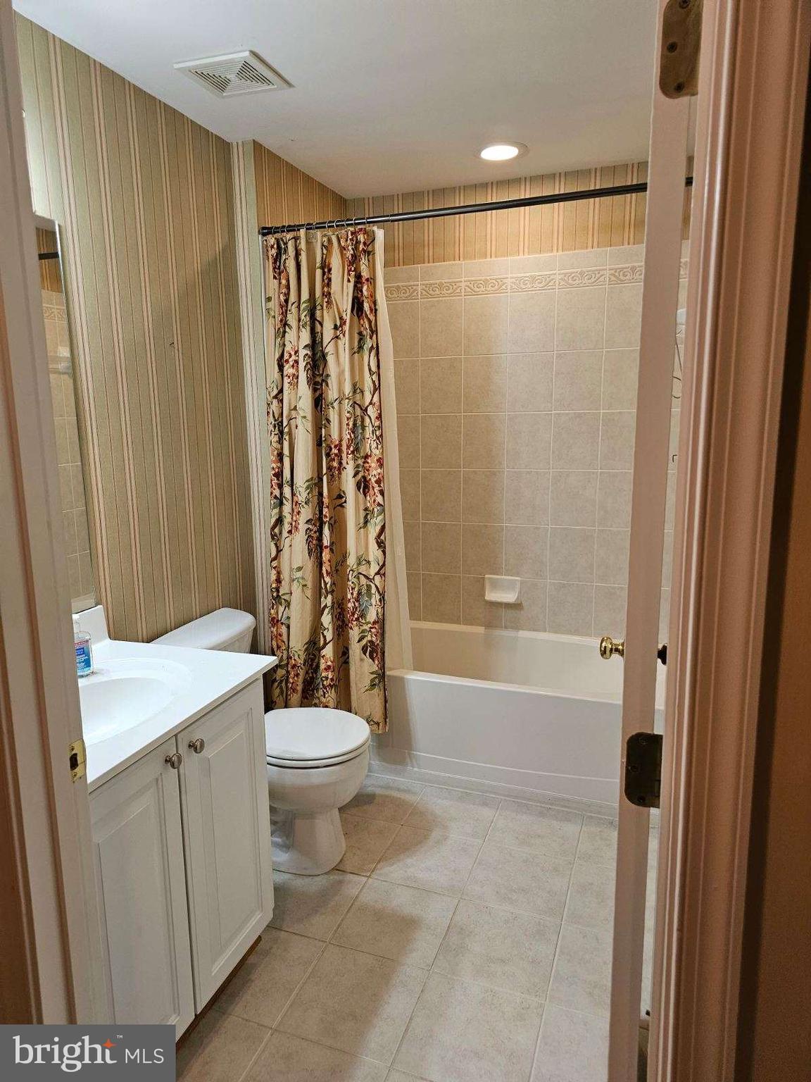 VILLAGE OF IDLEWILD - Residential