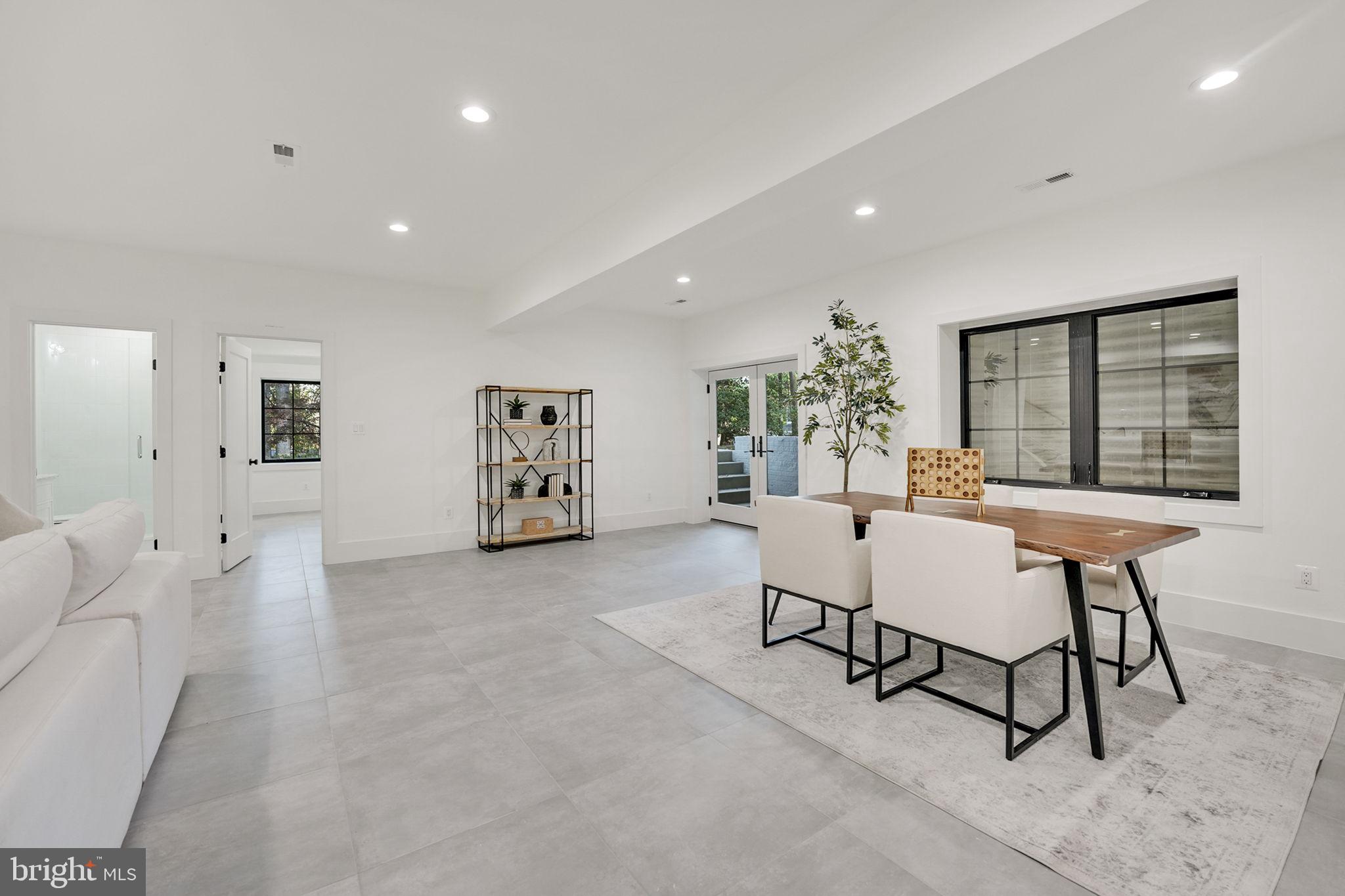 VIRGINIA FOREST - Residential