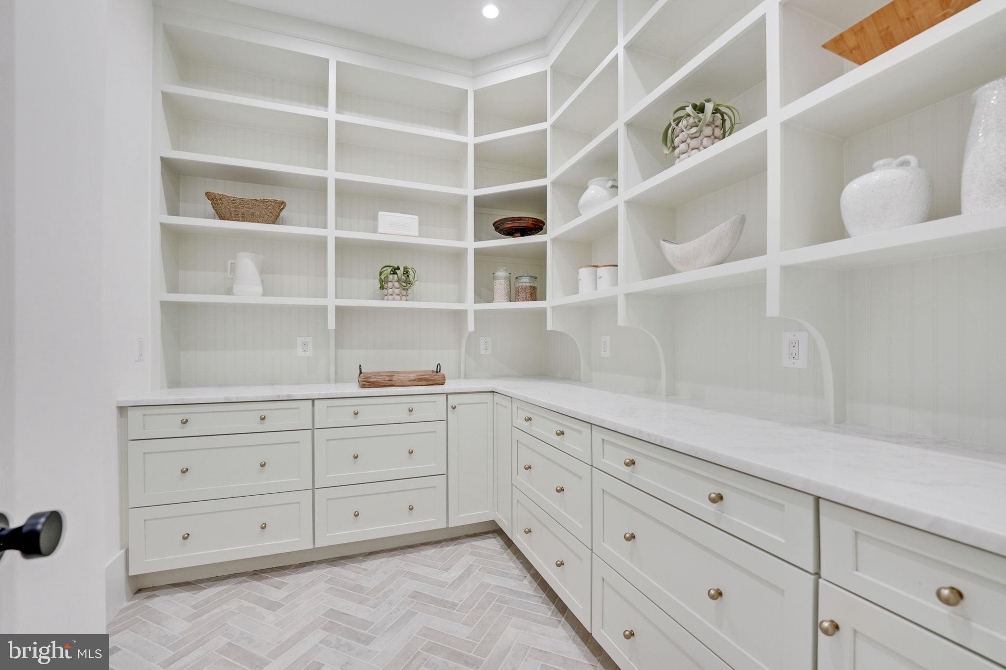 VIRGINIA FOREST - Residential