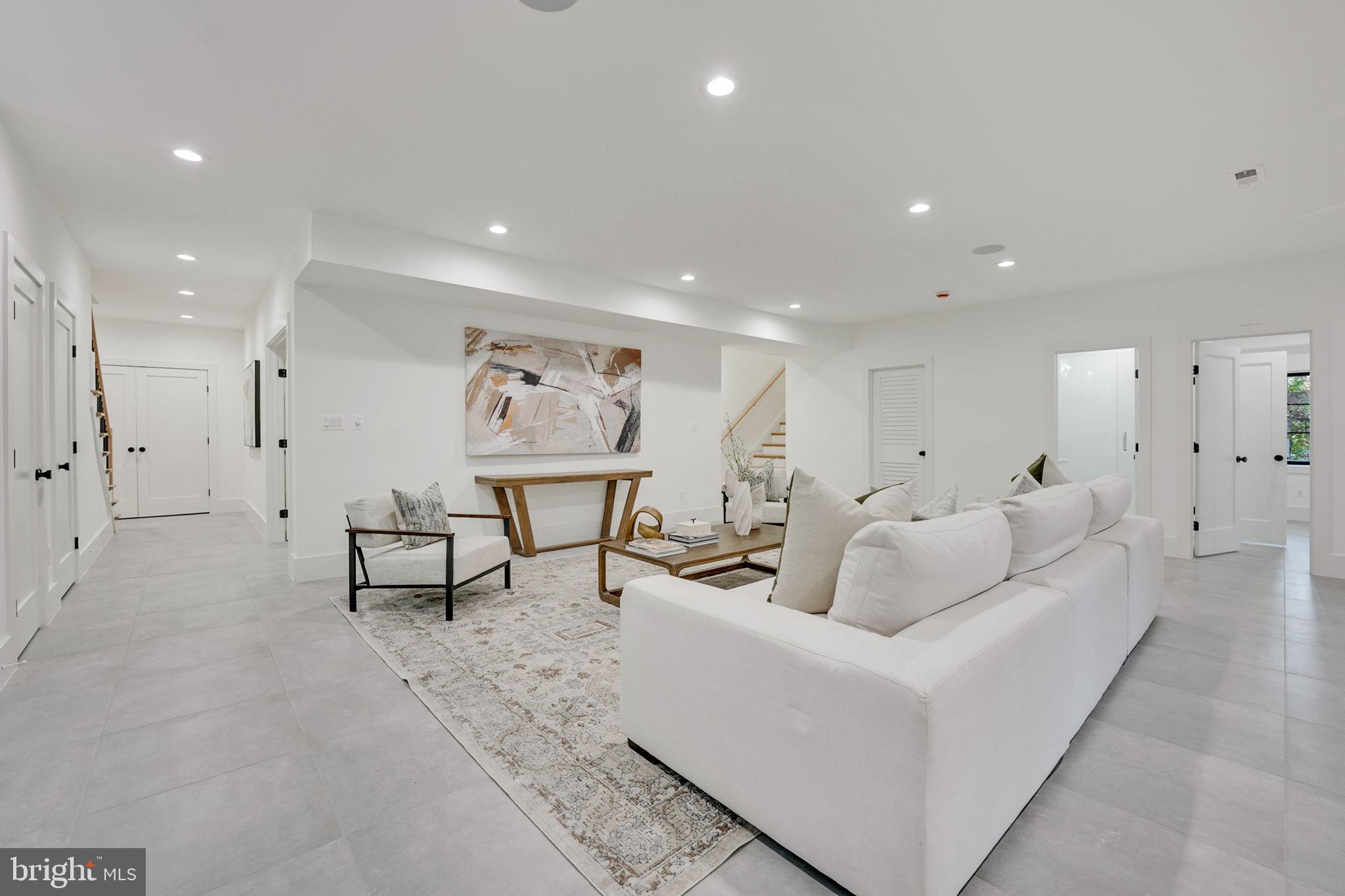 VIRGINIA FOREST - Residential