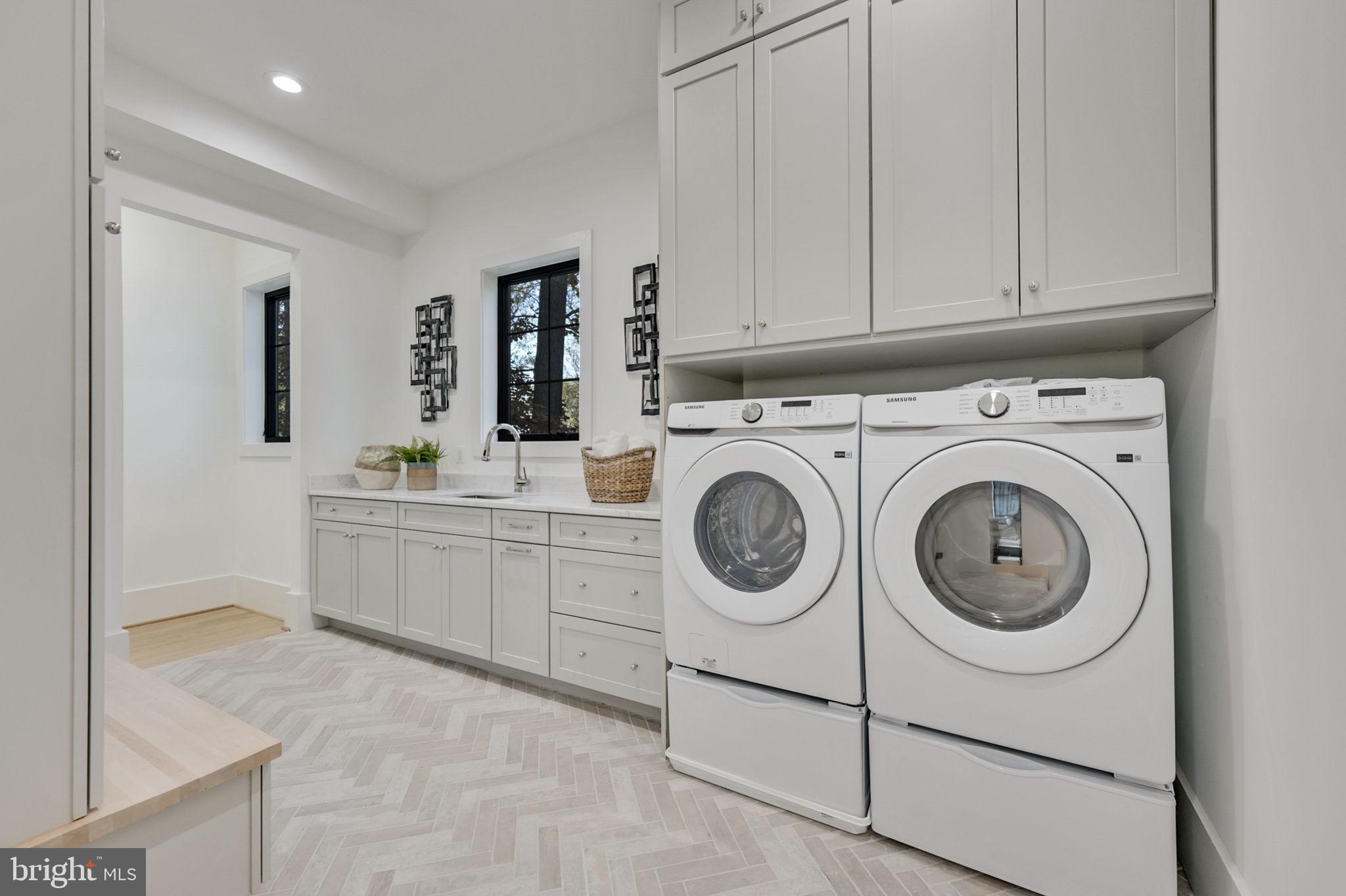 VIRGINIA FOREST - Residential