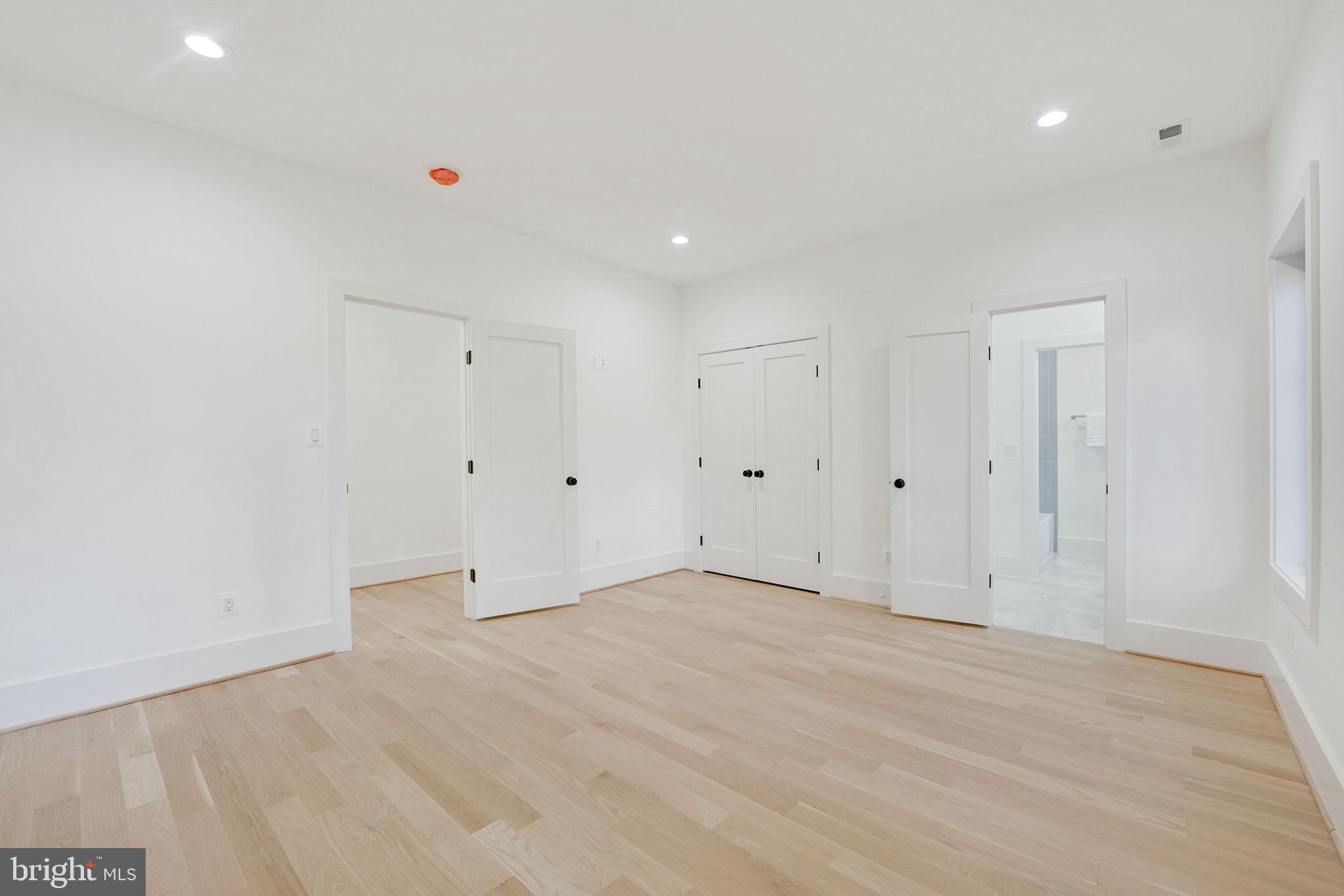 VIRGINIA FOREST - Residential