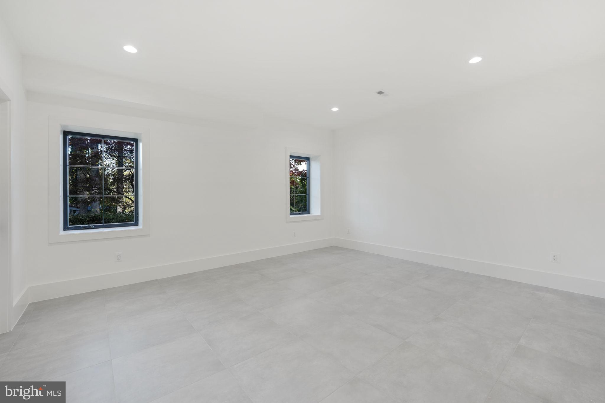 VIRGINIA FOREST - Residential